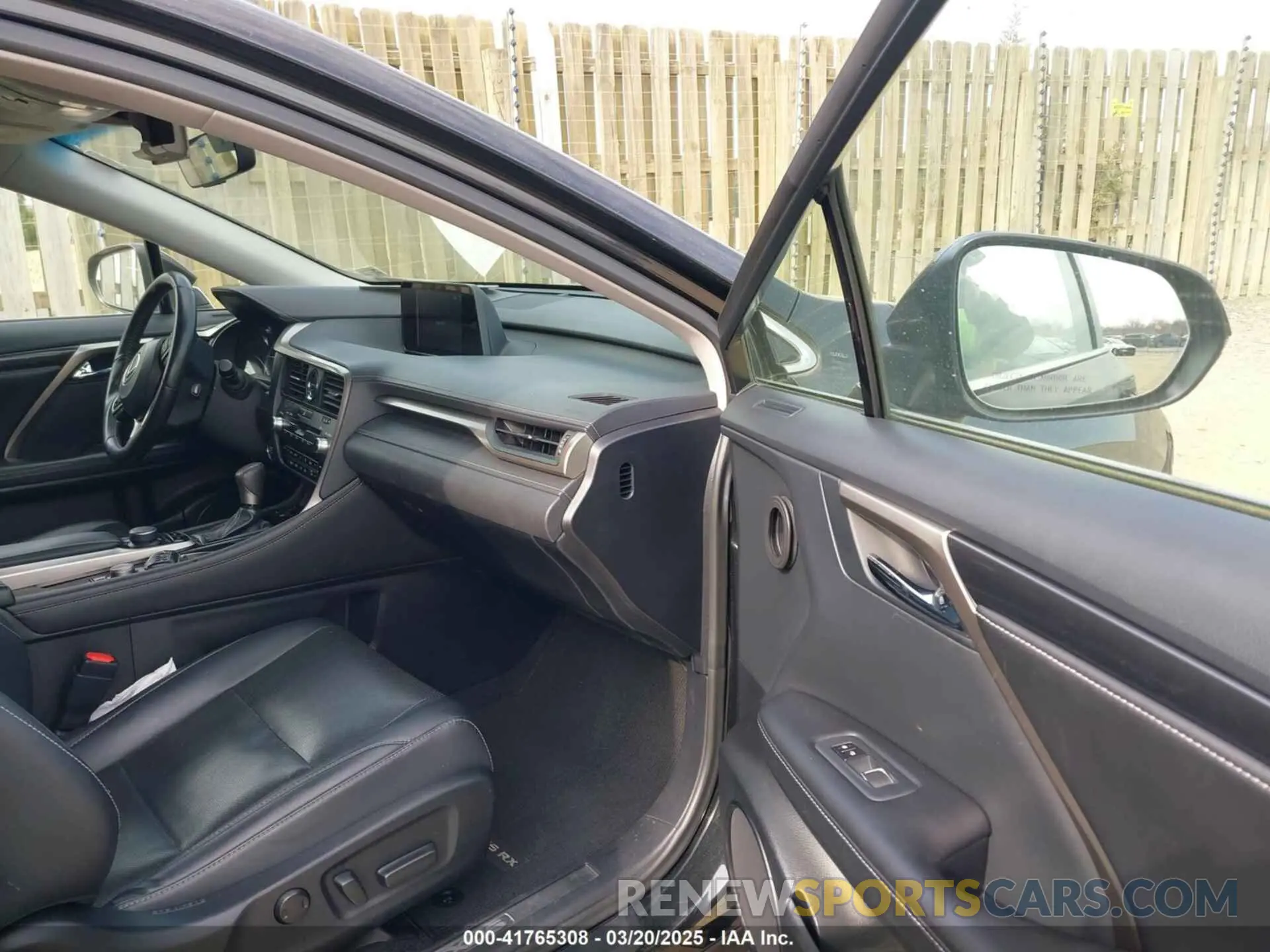 5 Photograph of a damaged car JTJDZKCA7K2017342 LEXUS RX 350L 2019