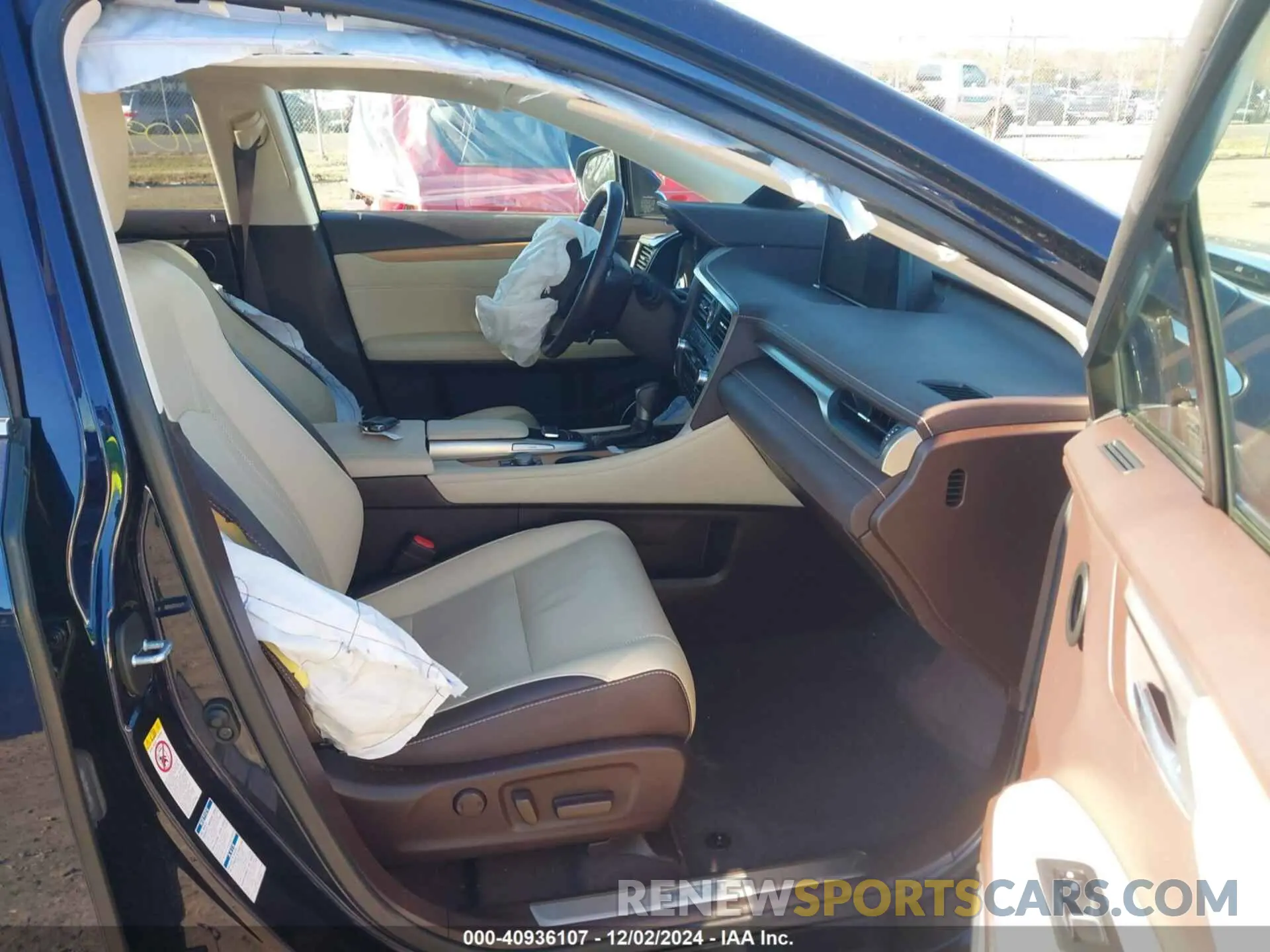 5 Photograph of a damaged car JTJDZKCA8K2015082 LEXUS RX 350L 2019