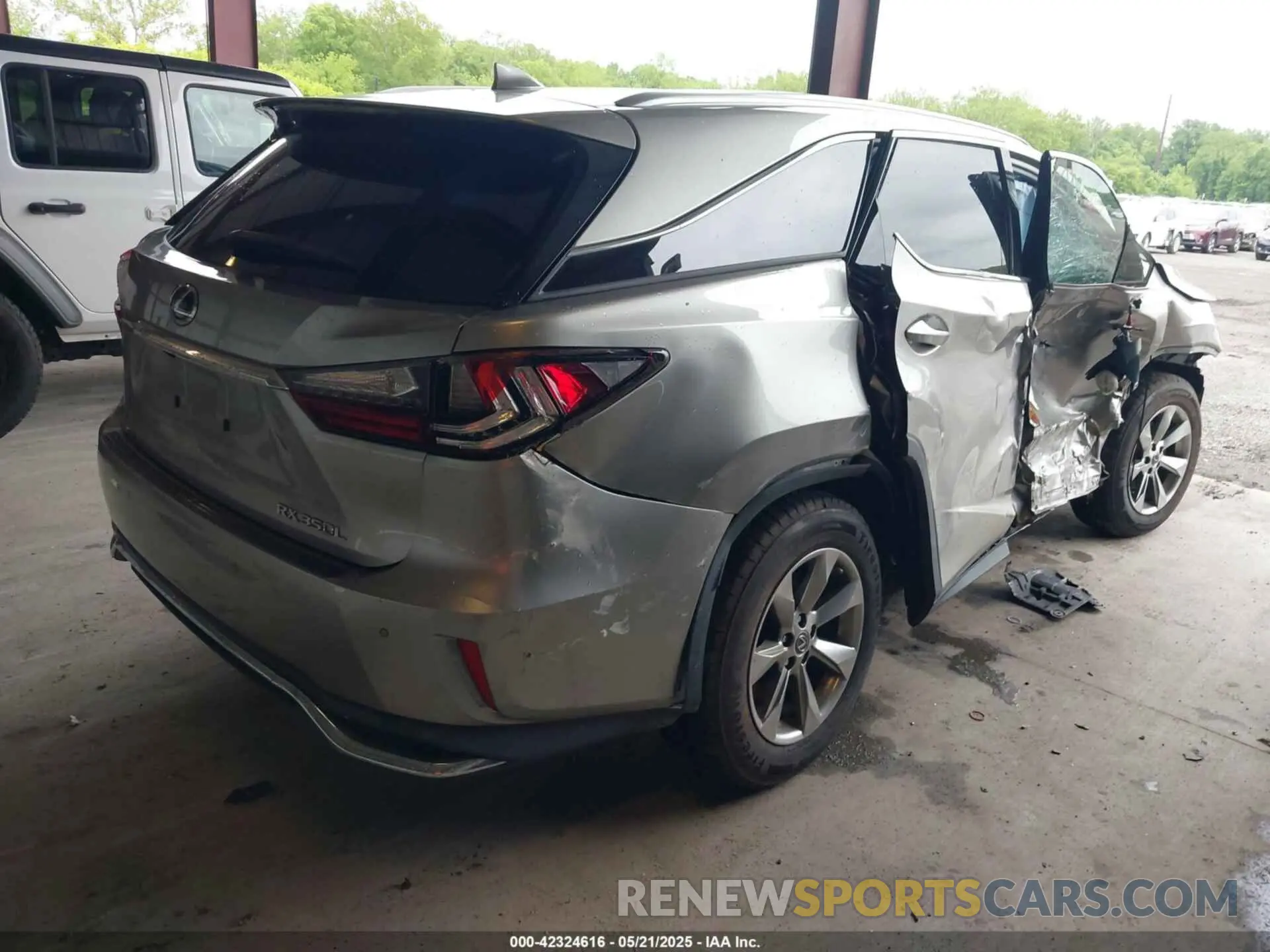 4 Photograph of a damaged car JTJDZKCA8K2019648 LEXUS RX 350L 2019