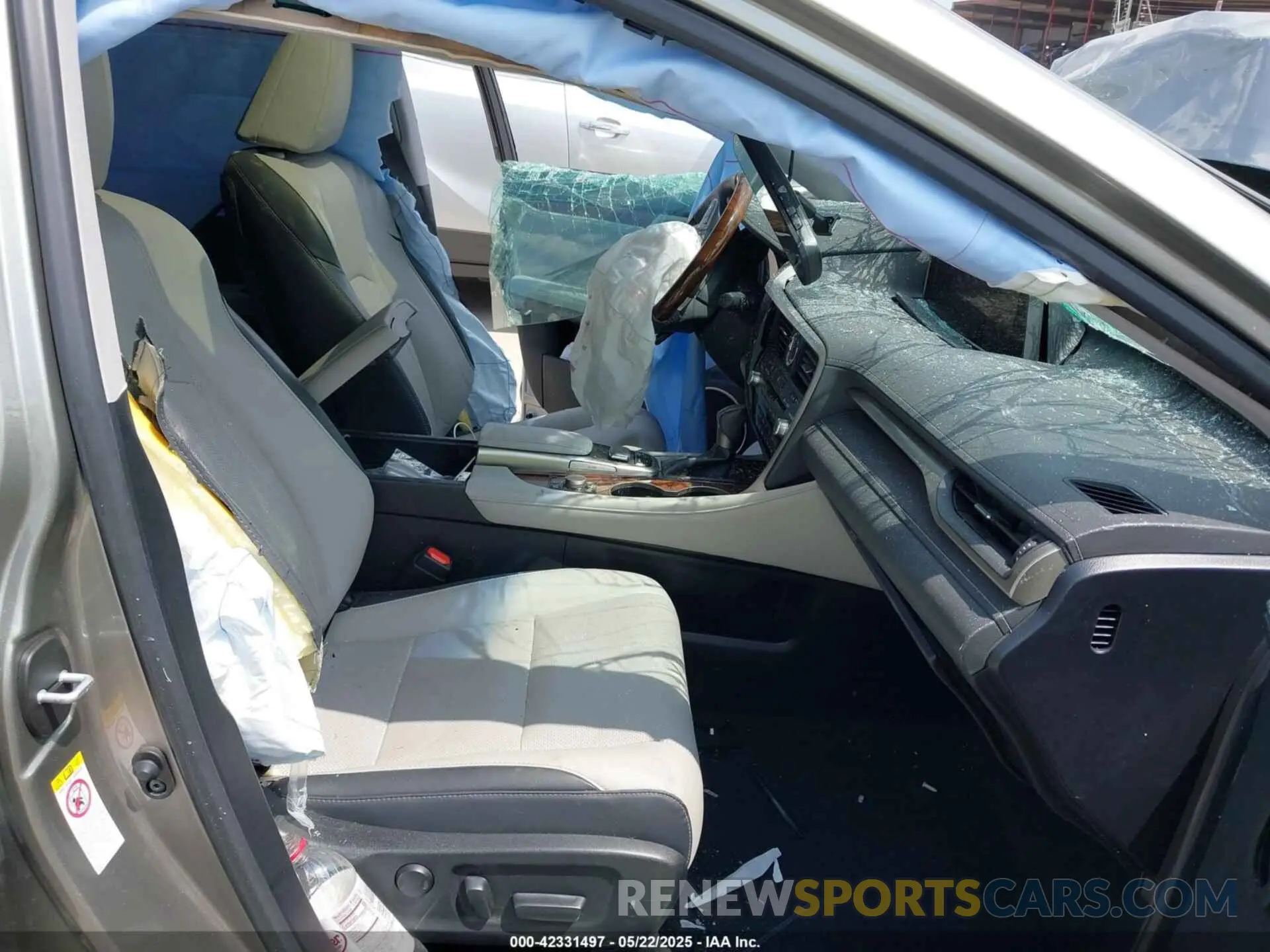 5 Photograph of a damaged car JTJGZKCA5K2012847 LEXUS RX 350L 2019