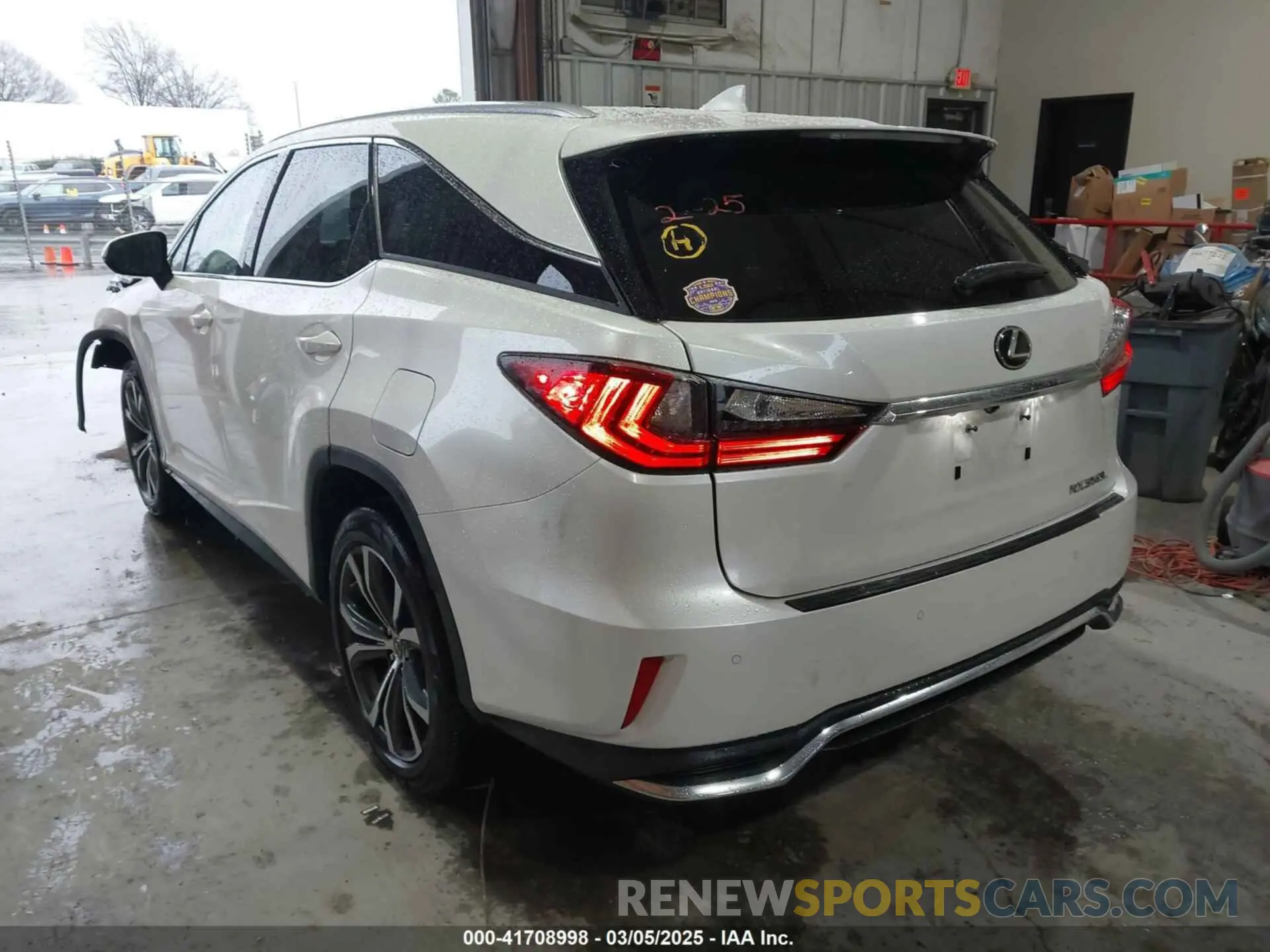 3 Photograph of a damaged car JTJHZKEA4L2016195 LEXUS RX 350L 2020