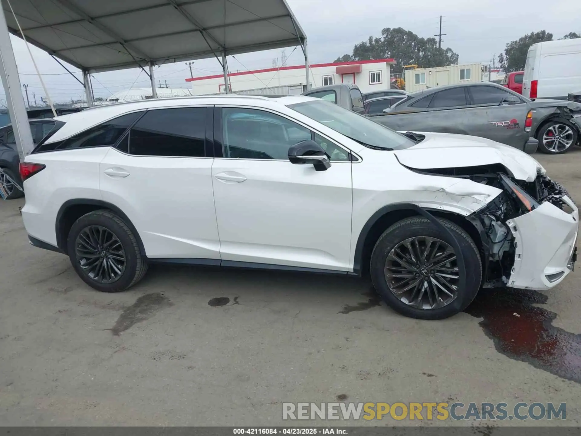 13 Photograph of a damaged car JTJHZKEA4N2023876 LEXUS RX 350L 2022