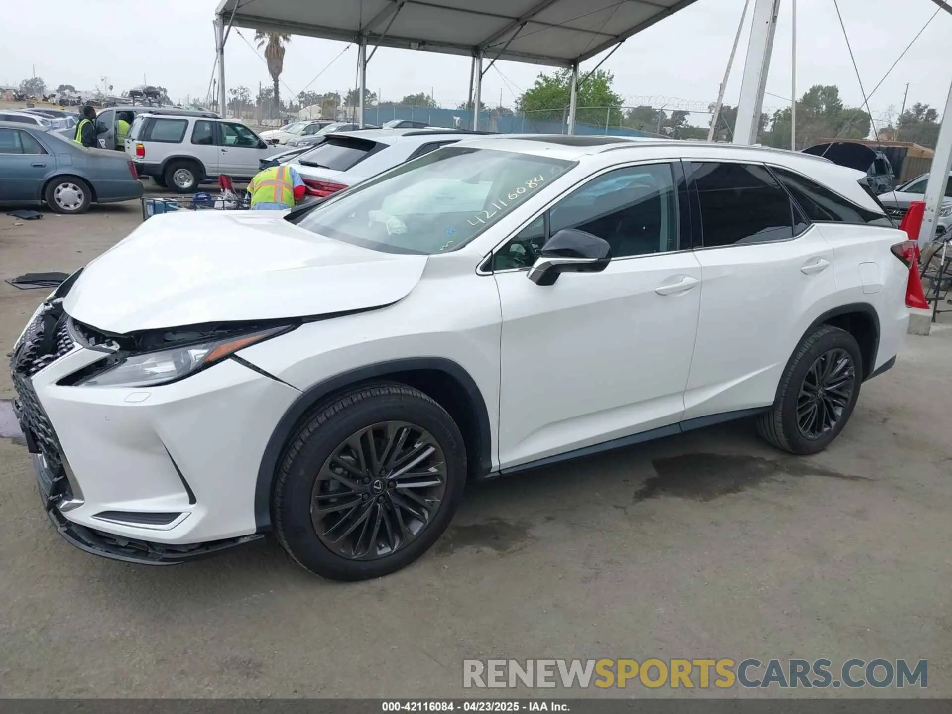 14 Photograph of a damaged car JTJHZKEA4N2023876 LEXUS RX 350L 2022