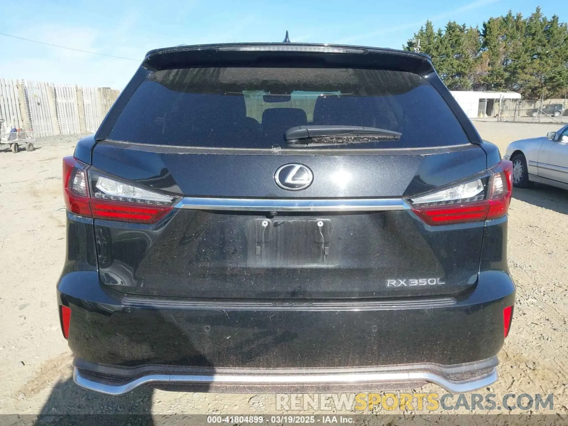 17 Photograph of a damaged car JTJHZKFA7N2037057 LEXUS RX 350L 2022