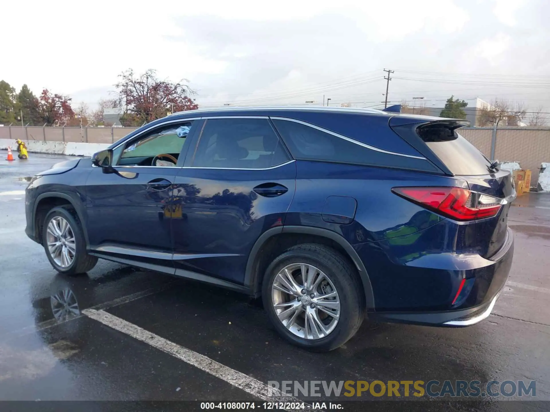 3 Photograph of a damaged car JTJHZKFA9N2038985 LEXUS RX 350L 2022