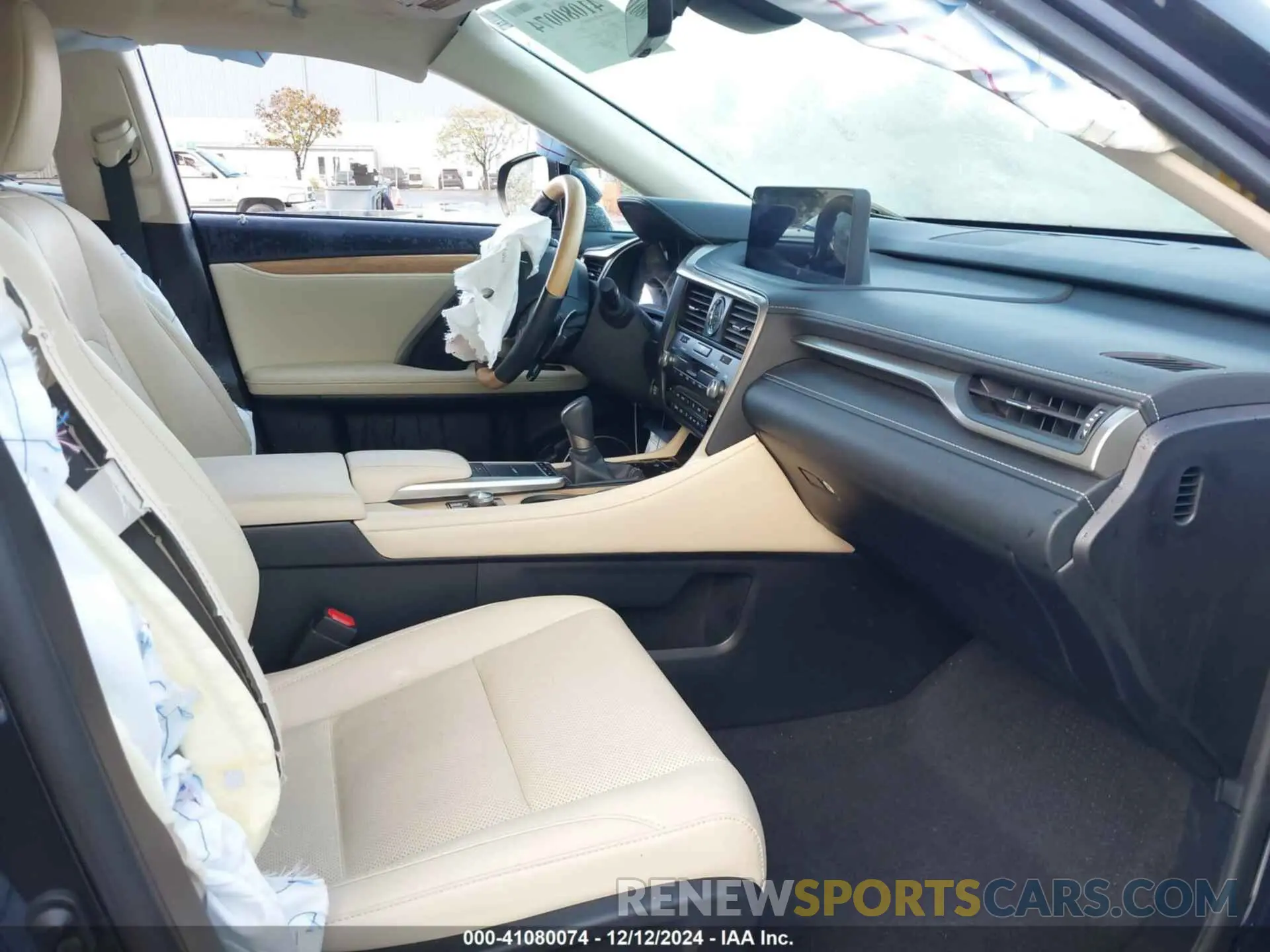 5 Photograph of a damaged car JTJHZKFA9N2038985 LEXUS RX 350L 2022