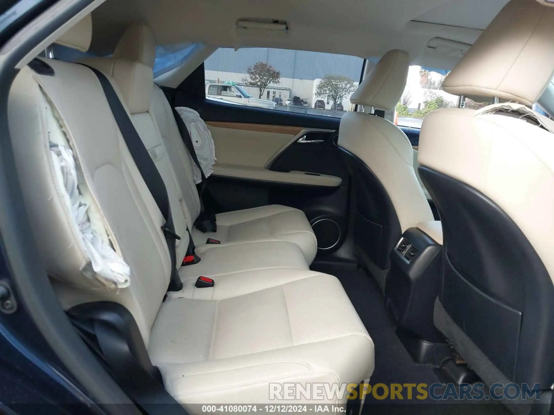 8 Photograph of a damaged car JTJHZKFA9N2038985 LEXUS RX 350L 2022
