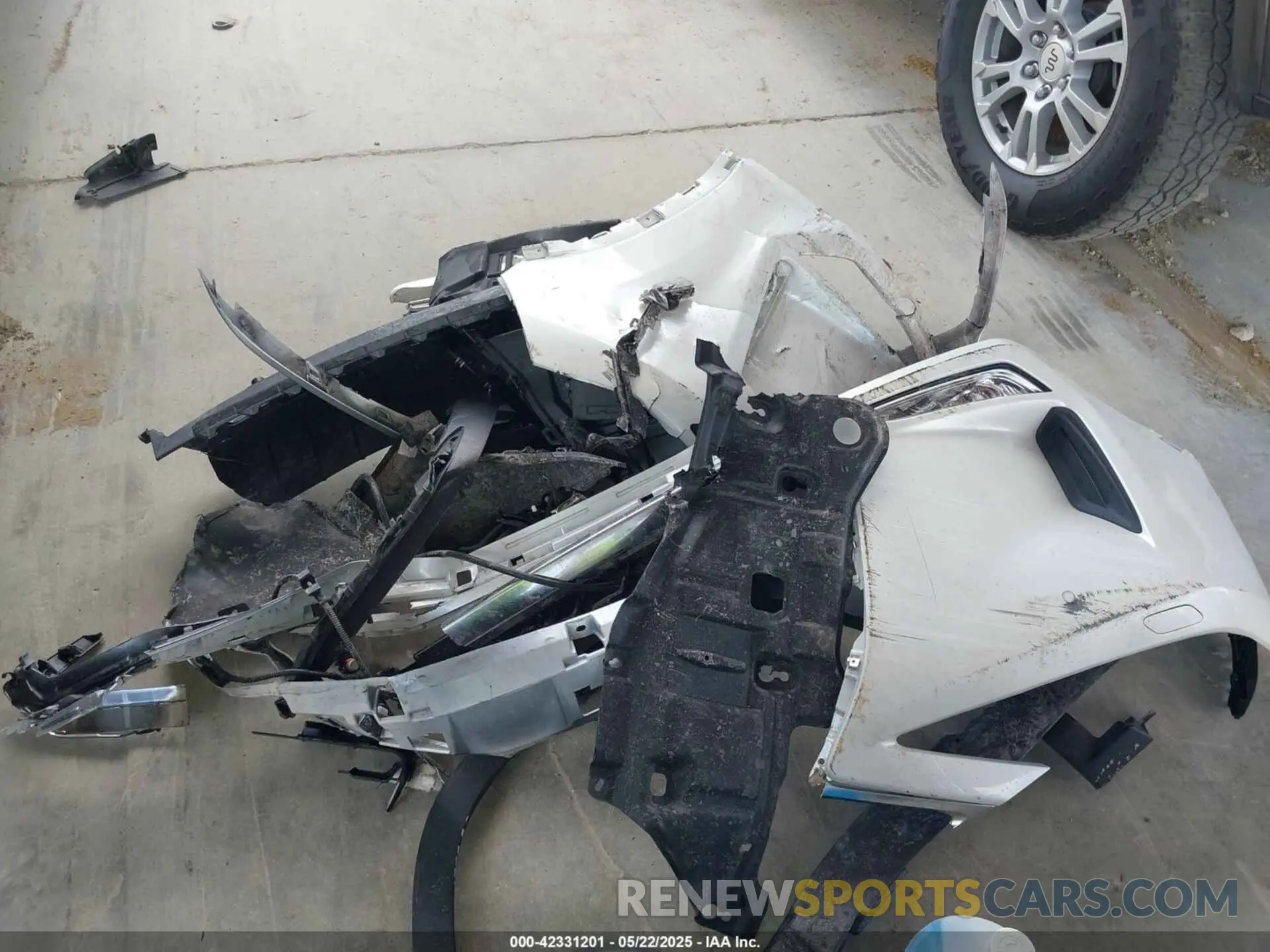 11 Photograph of a damaged car JTJJZKEA8N2026796 LEXUS RX 350L 2022