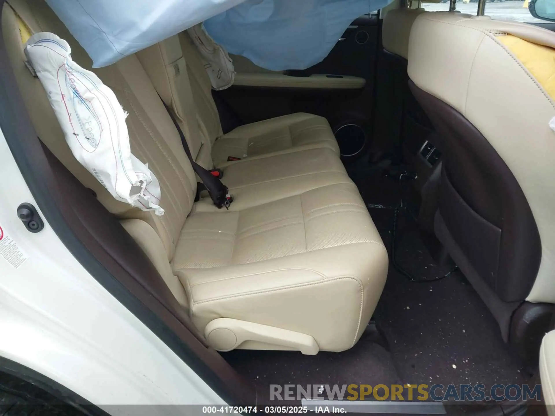8 Photograph of a damaged car 2T2BGMCA1KC037143 LEXUS RX 450H 2019