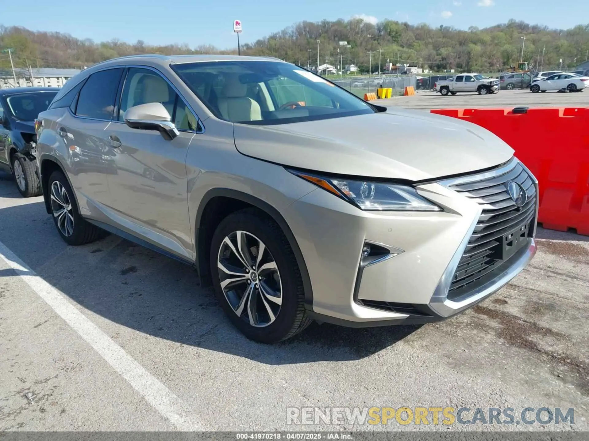 1 Photograph of a damaged car 2T2BGMCA3KC040061 LEXUS RX 450H 2019