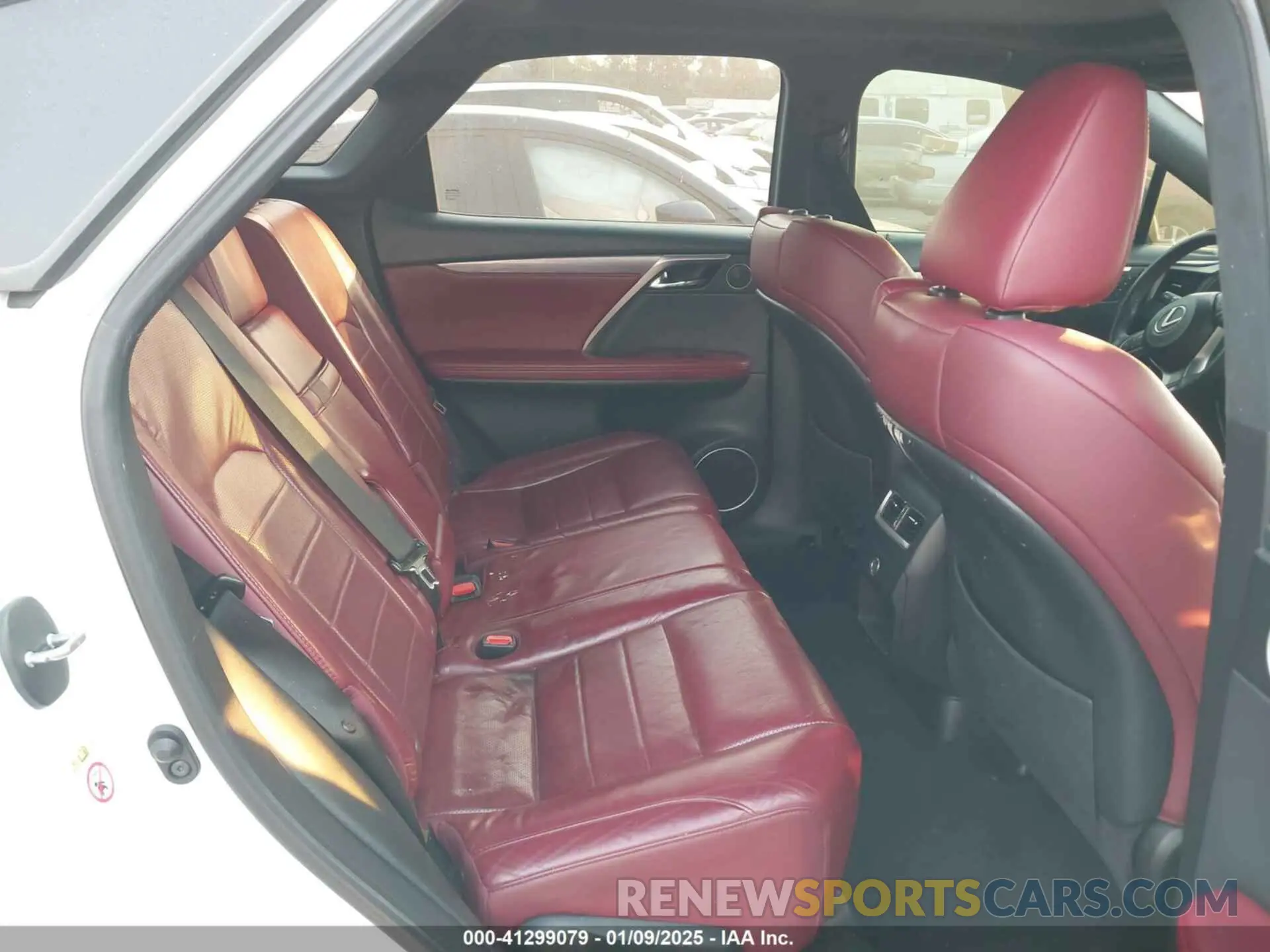 8 Photograph of a damaged car 2T2BGMCAXKC036573 LEXUS RX 450H 2019