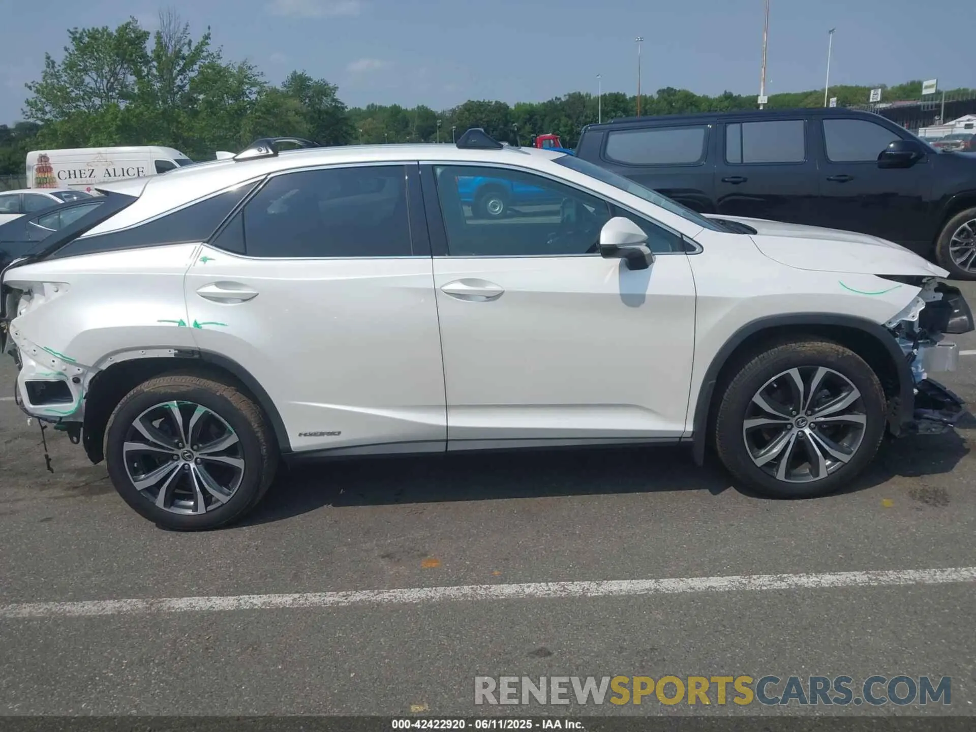13 Photograph of a damaged car 2T2HGMDAXLC052802 LEXUS RX 450H 2020