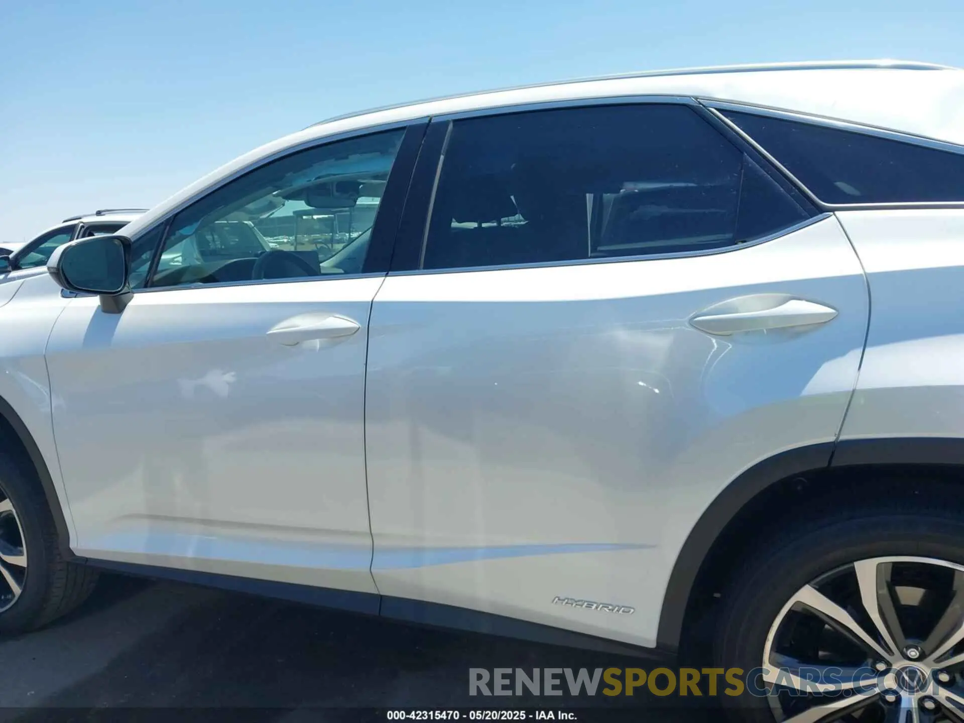 14 Photograph of a damaged car 2T2HGMDA6MC070828 LEXUS RX 450H 2021