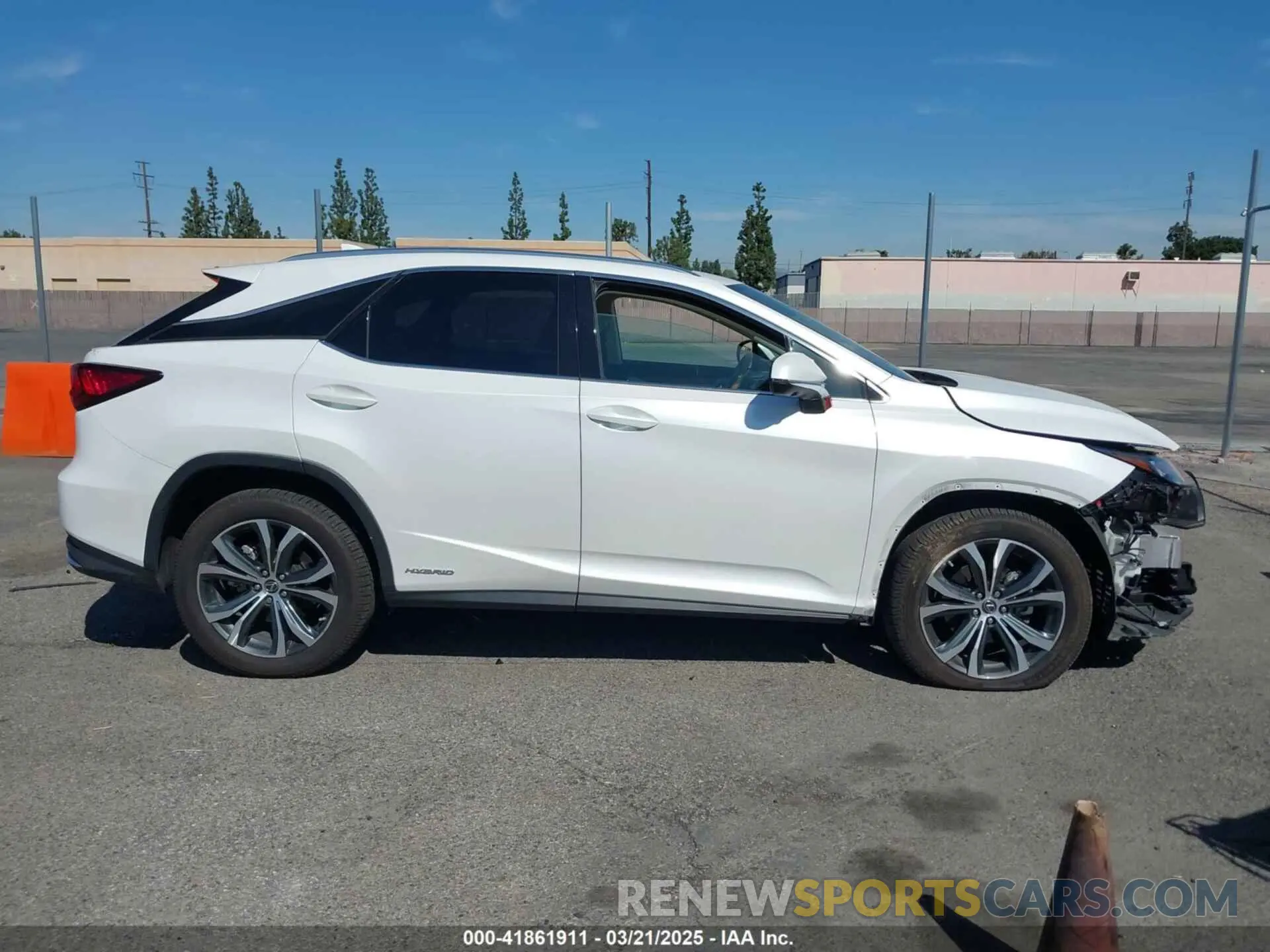 13 Photograph of a damaged car 2T2HGMDAXMC059802 LEXUS RX 450H 2021