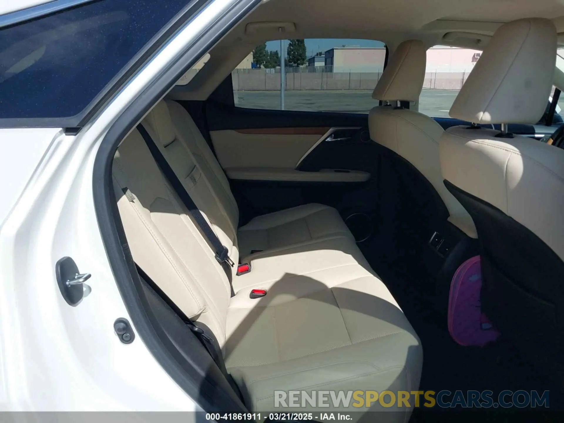 8 Photograph of a damaged car 2T2HGMDAXMC059802 LEXUS RX 450H 2021