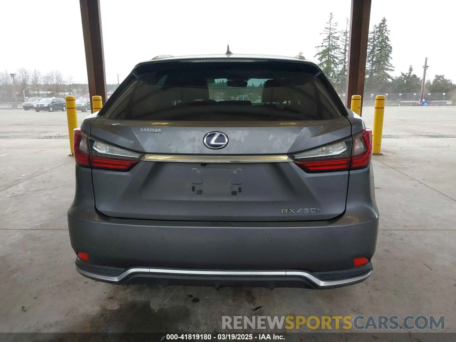 16 Photograph of a damaged car 2T2HGMDA0NC079557 LEXUS RX 450H 2022