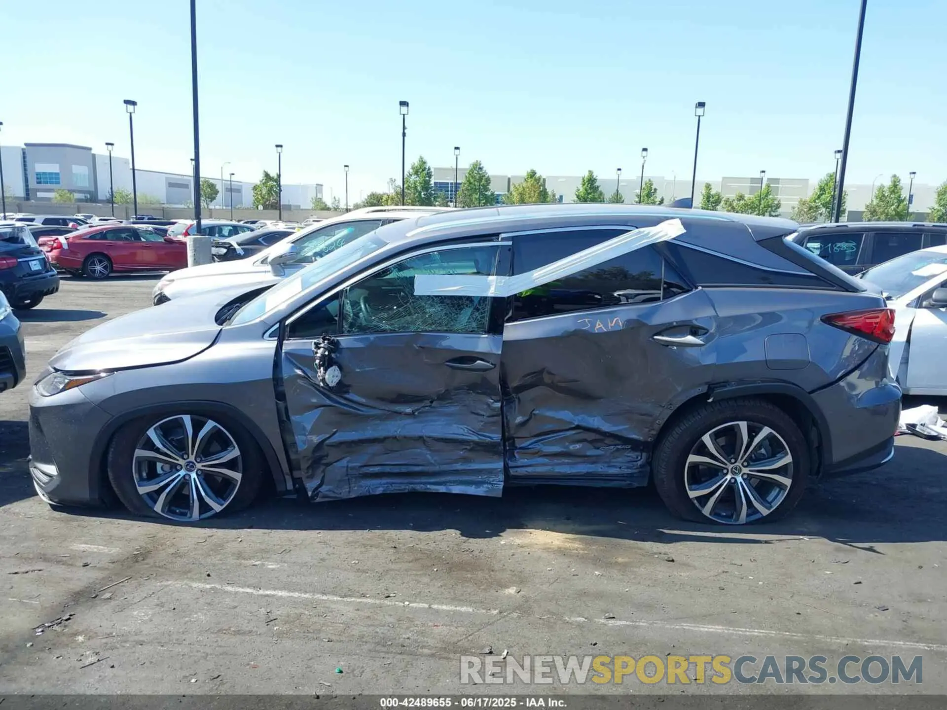 14 Photograph of a damaged car 2T2HGMDA4NC077617 LEXUS RX 450H 2022