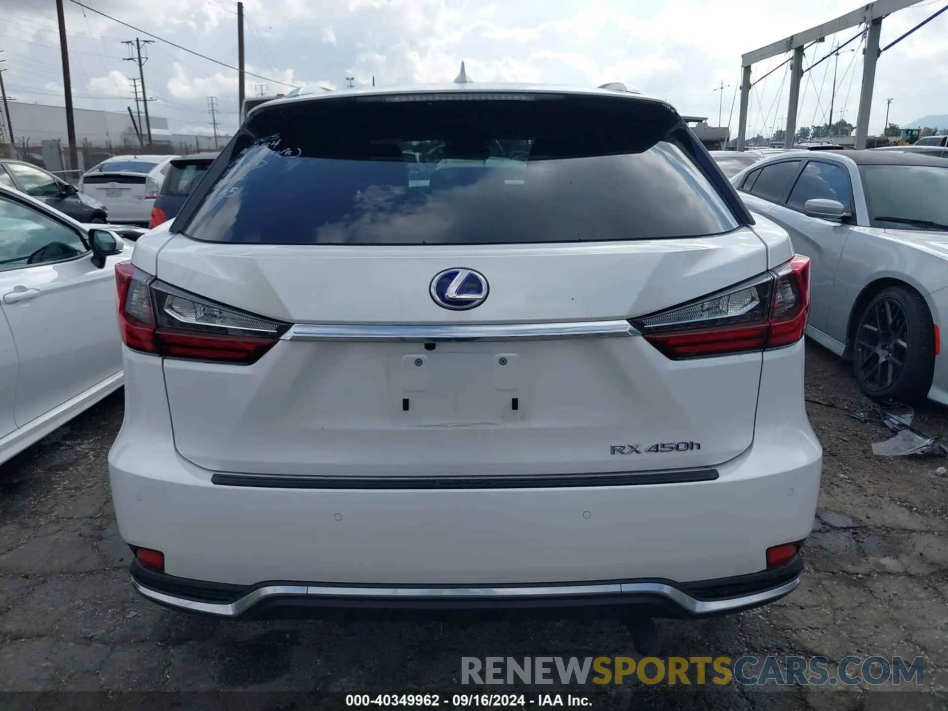 16 Photograph of a damaged car 2T2HGMDA7NC093178 LEXUS RX 450H 2022