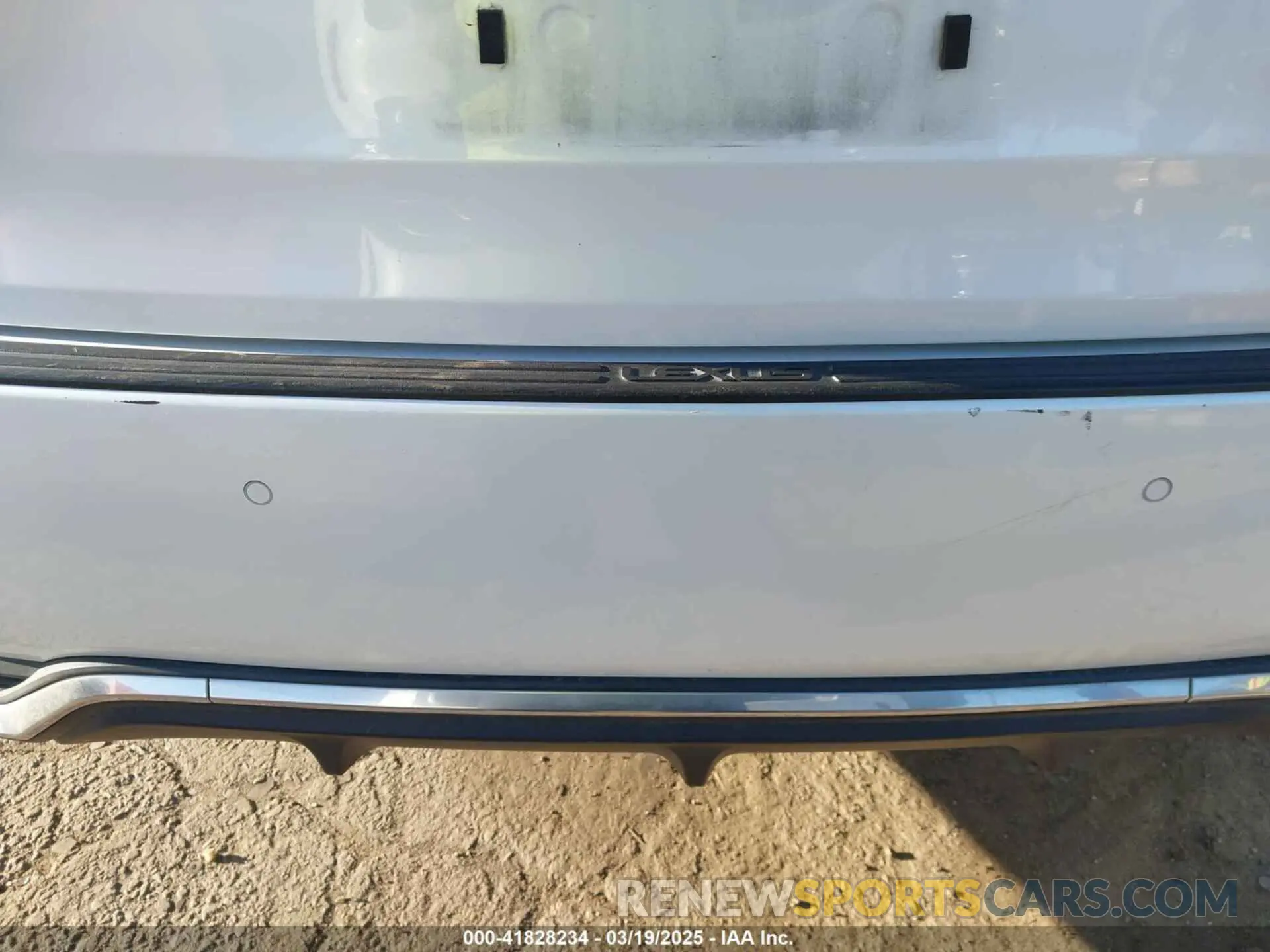 19 Photograph of a damaged car 2T2HGMDA8NC074588 LEXUS RX 450H 2022
