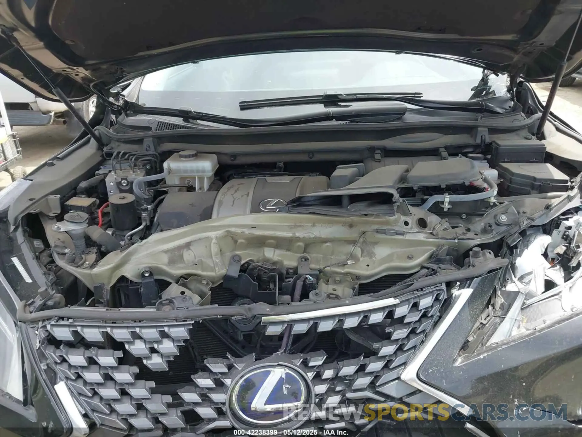 10 Photograph of a damaged car 2T2HGMDAXNC090694 LEXUS RX 450H 2022