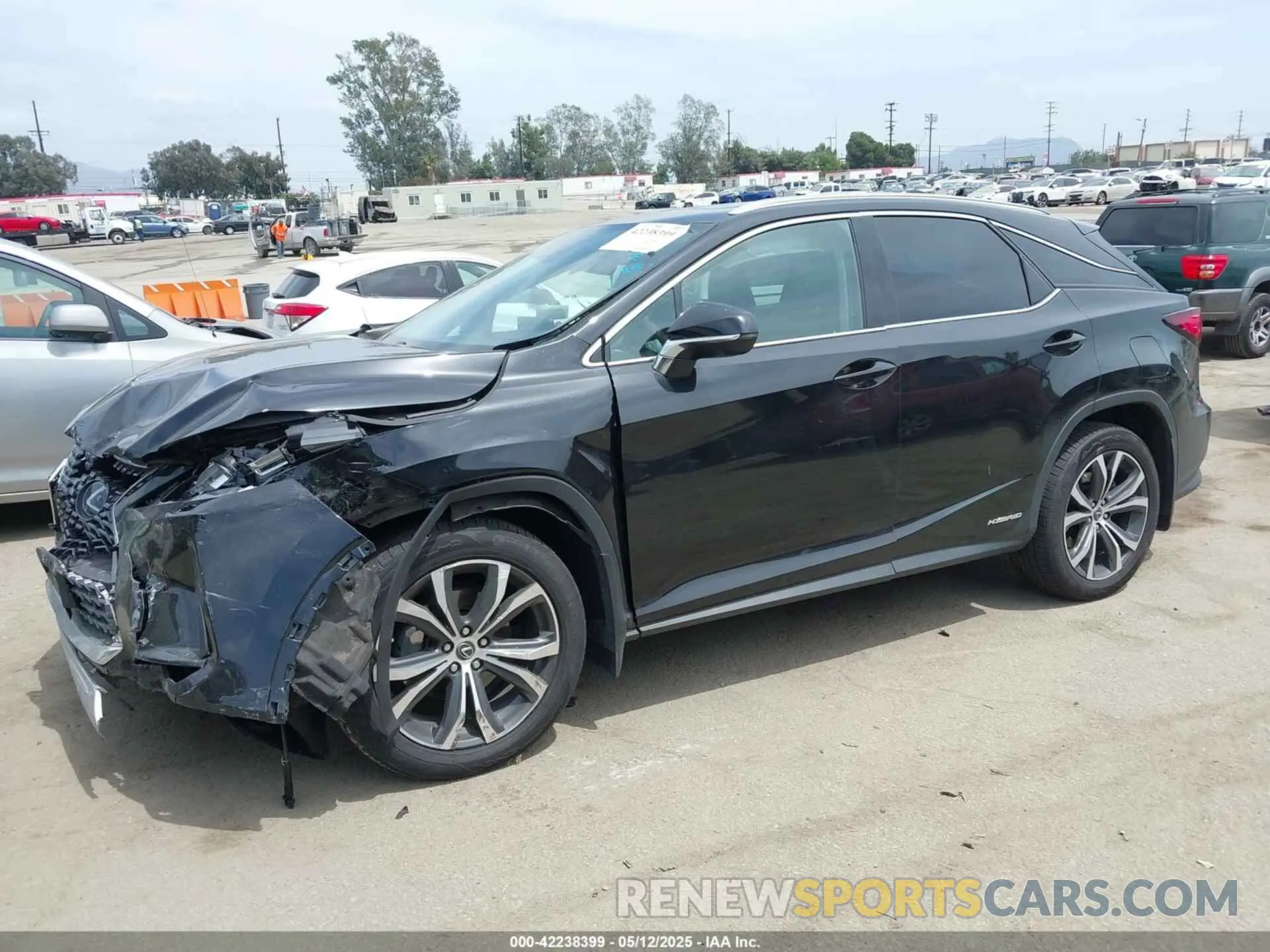 14 Photograph of a damaged car 2T2HGMDAXNC090694 LEXUS RX 450H 2022