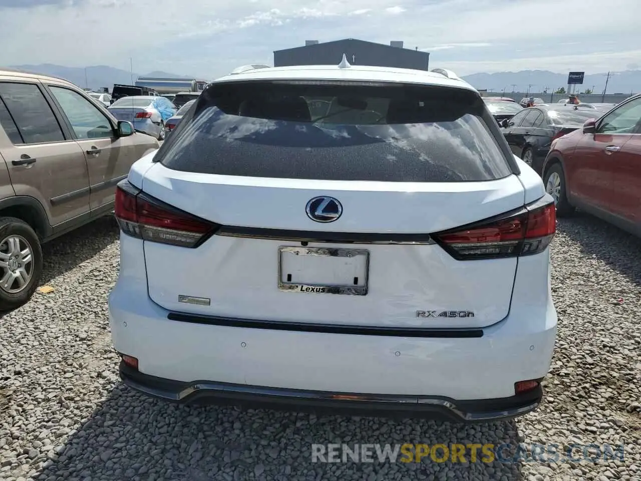 6 Photograph of a damaged car 2T2YGMDA1LC043924 LEXUS RX 450H F 2020