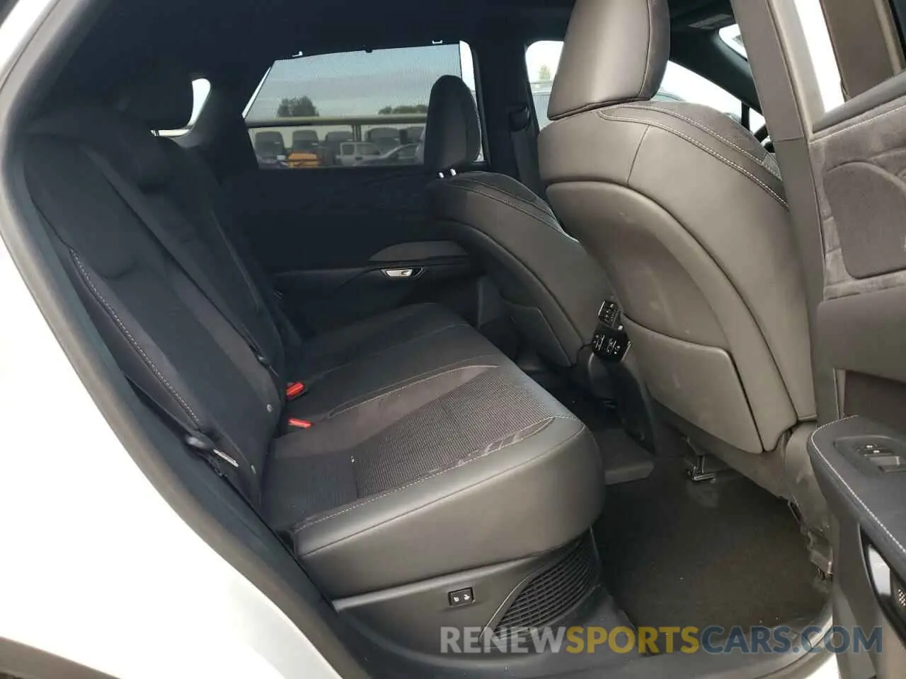 10 Photograph of a damaged car JTJCJMGA3R2013100 LEXUS RX 450H+ L 2024