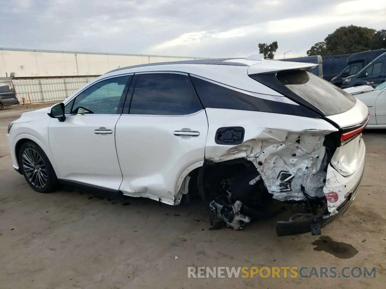 2 Photograph of a damaged car JTJCJMGA3R2013100 LEXUS RX 450H+ L 2024