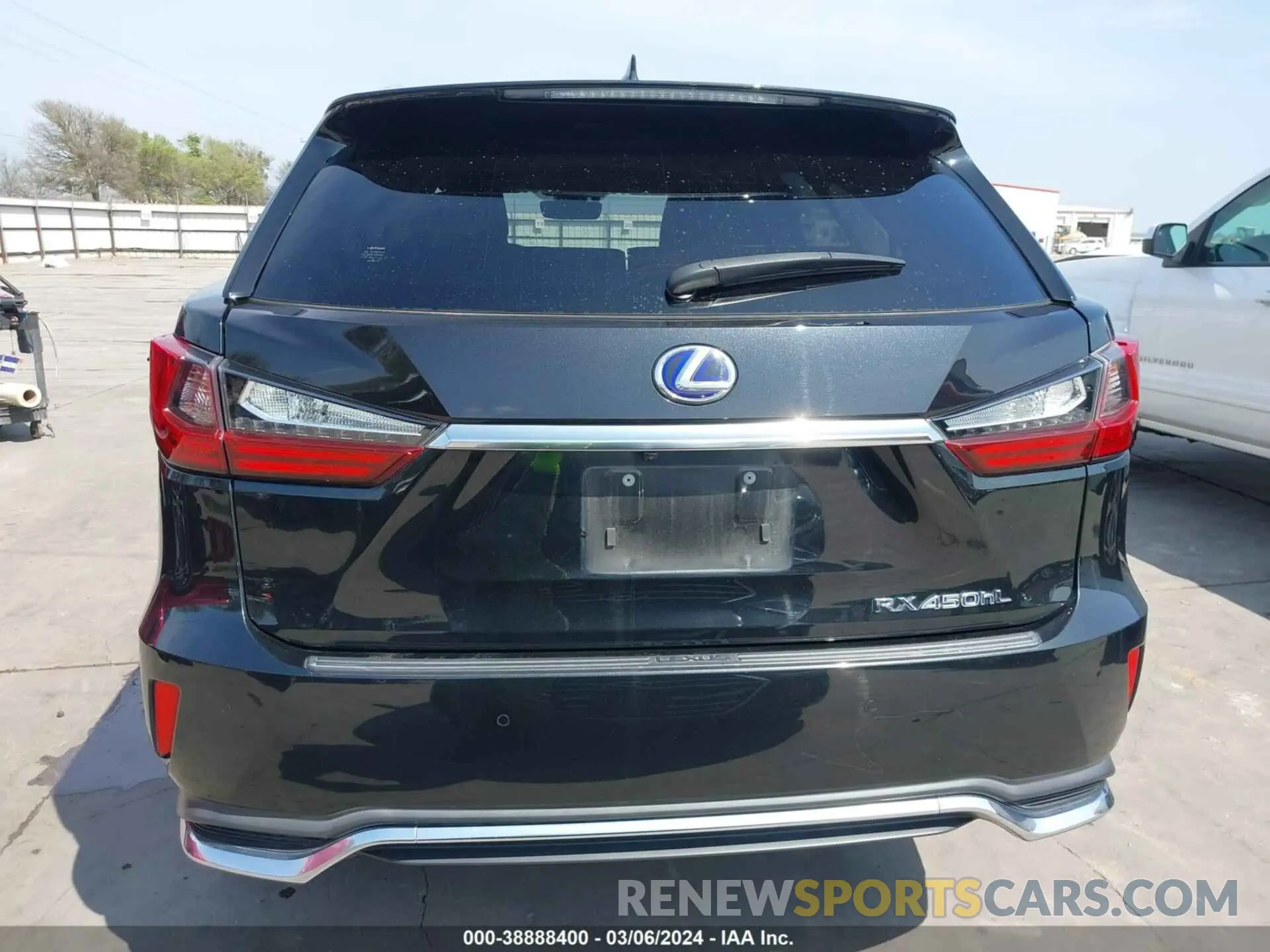 16 Photograph of a damaged car JTJHGKFA1L2015560 LEXUS RX 450HL 2020