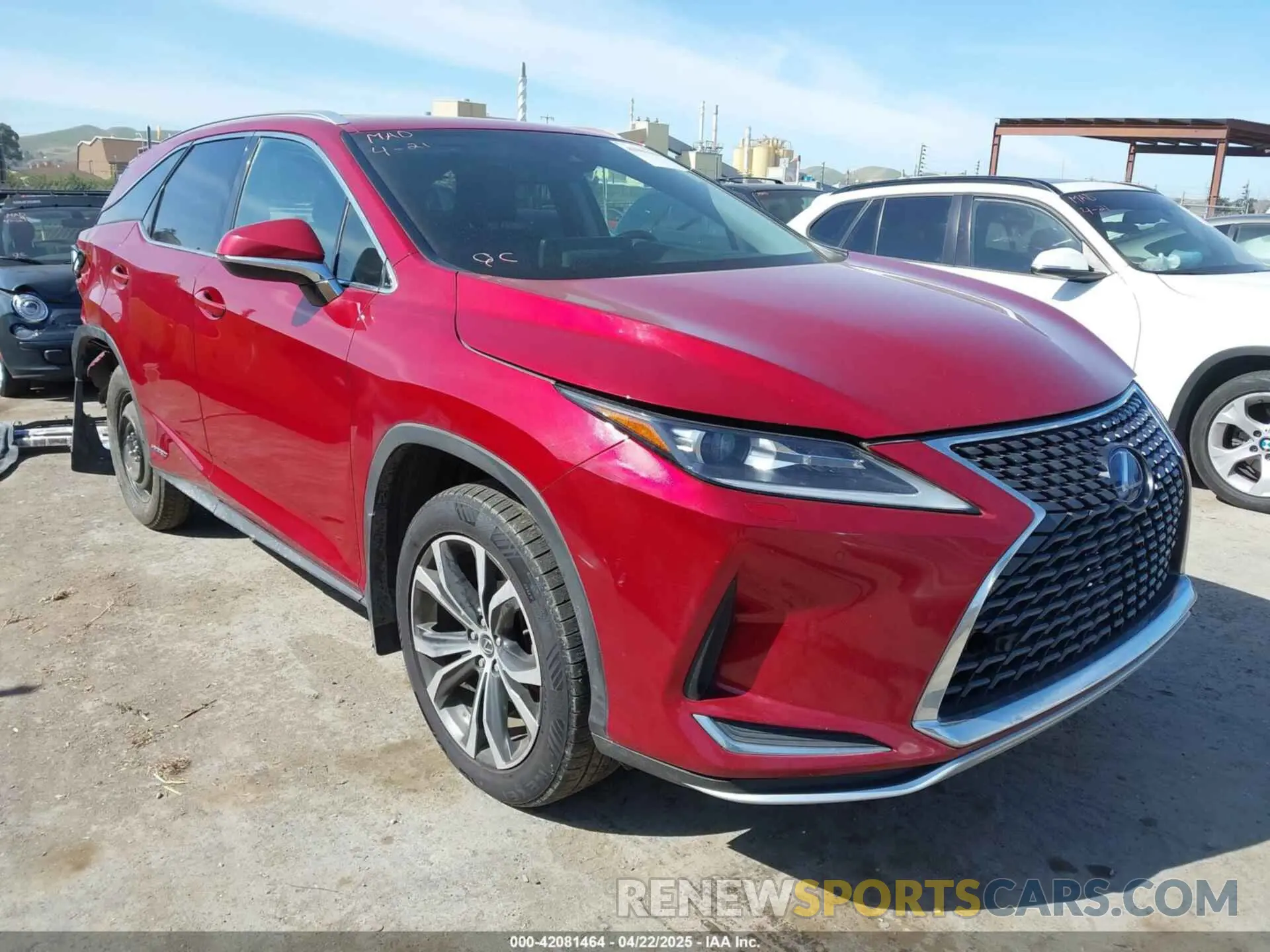 1 Photograph of a damaged car JTJHGKFA9L2011594 LEXUS RX 450HL 2020