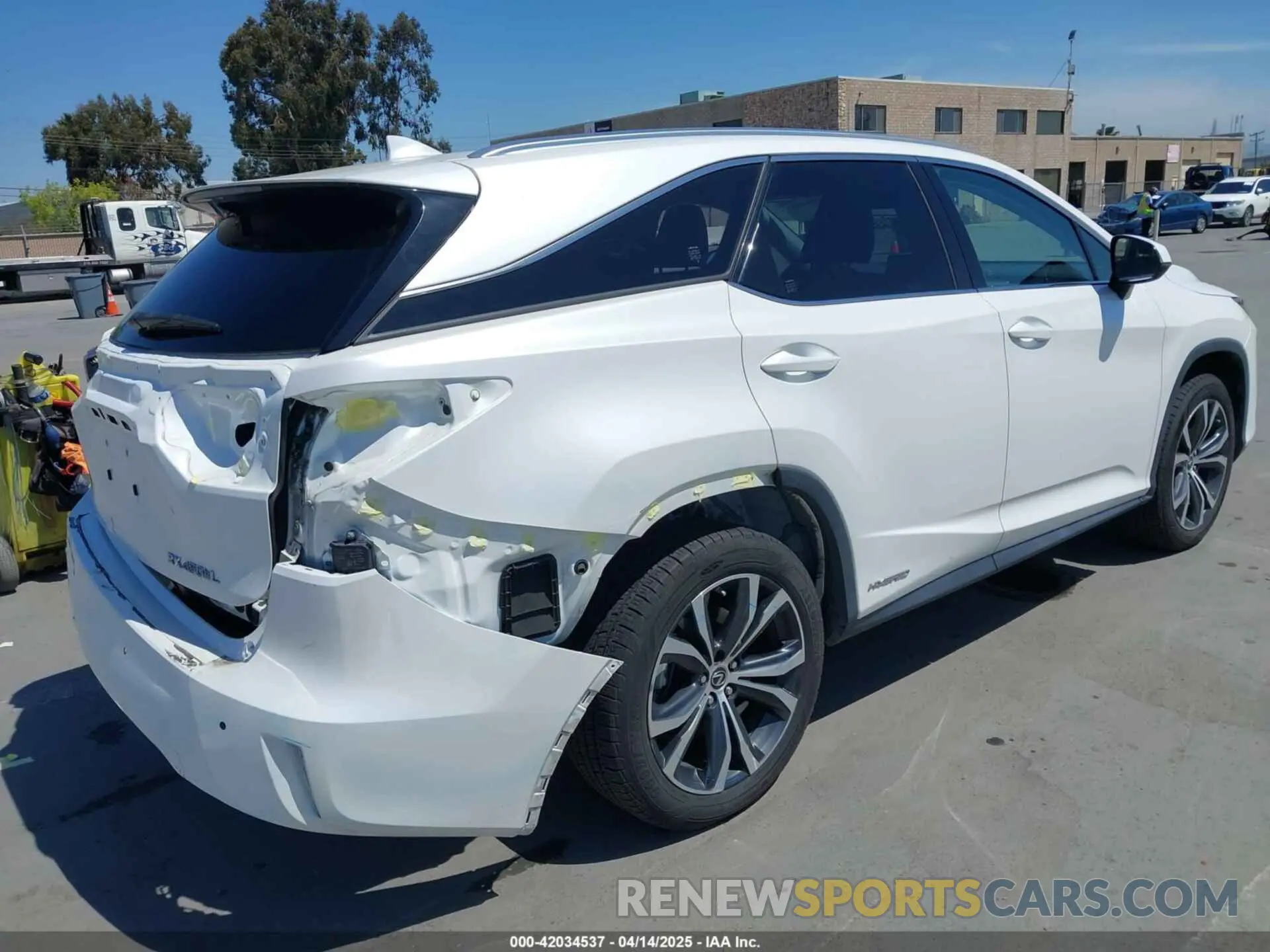 4 Photograph of a damaged car JTJHGKFA5M2018172 LEXUS RX 450HL 2021