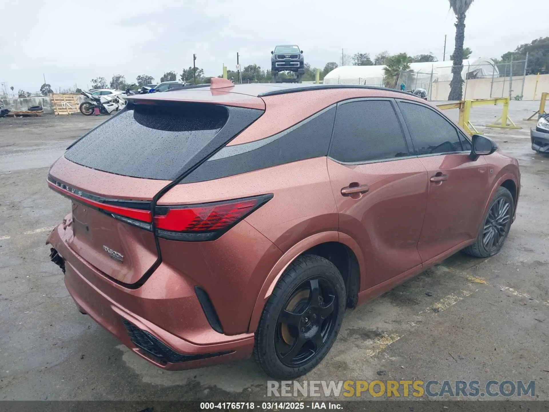 4 Photograph of a damaged car 2T2BCMEA2PC001705 LEXUS RX 500H 2023