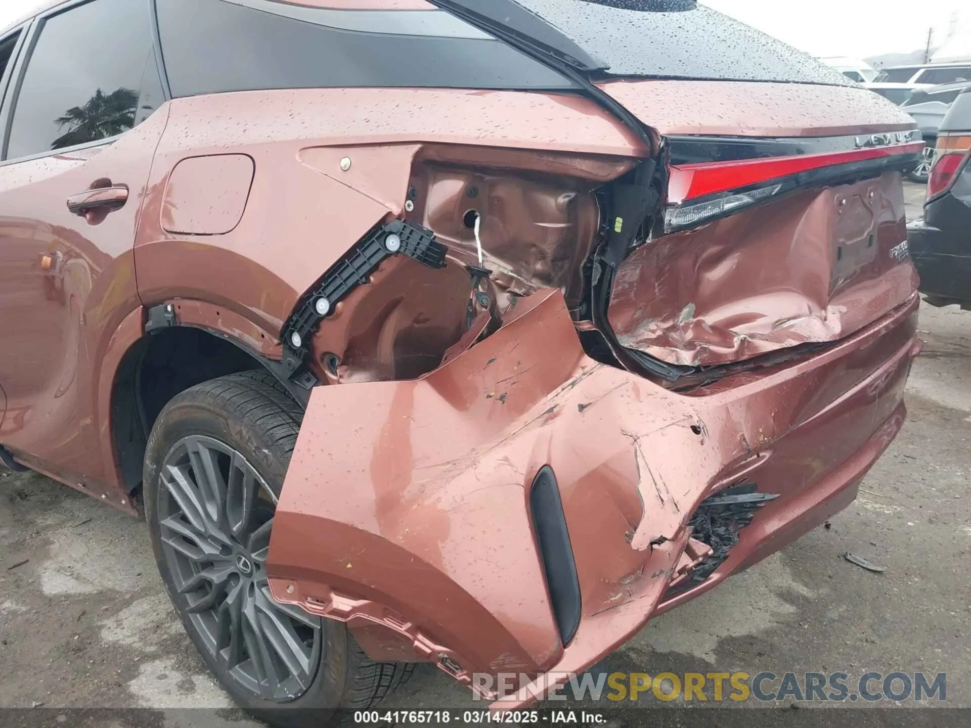 6 Photograph of a damaged car 2T2BCMEA2PC001705 LEXUS RX 500H 2023