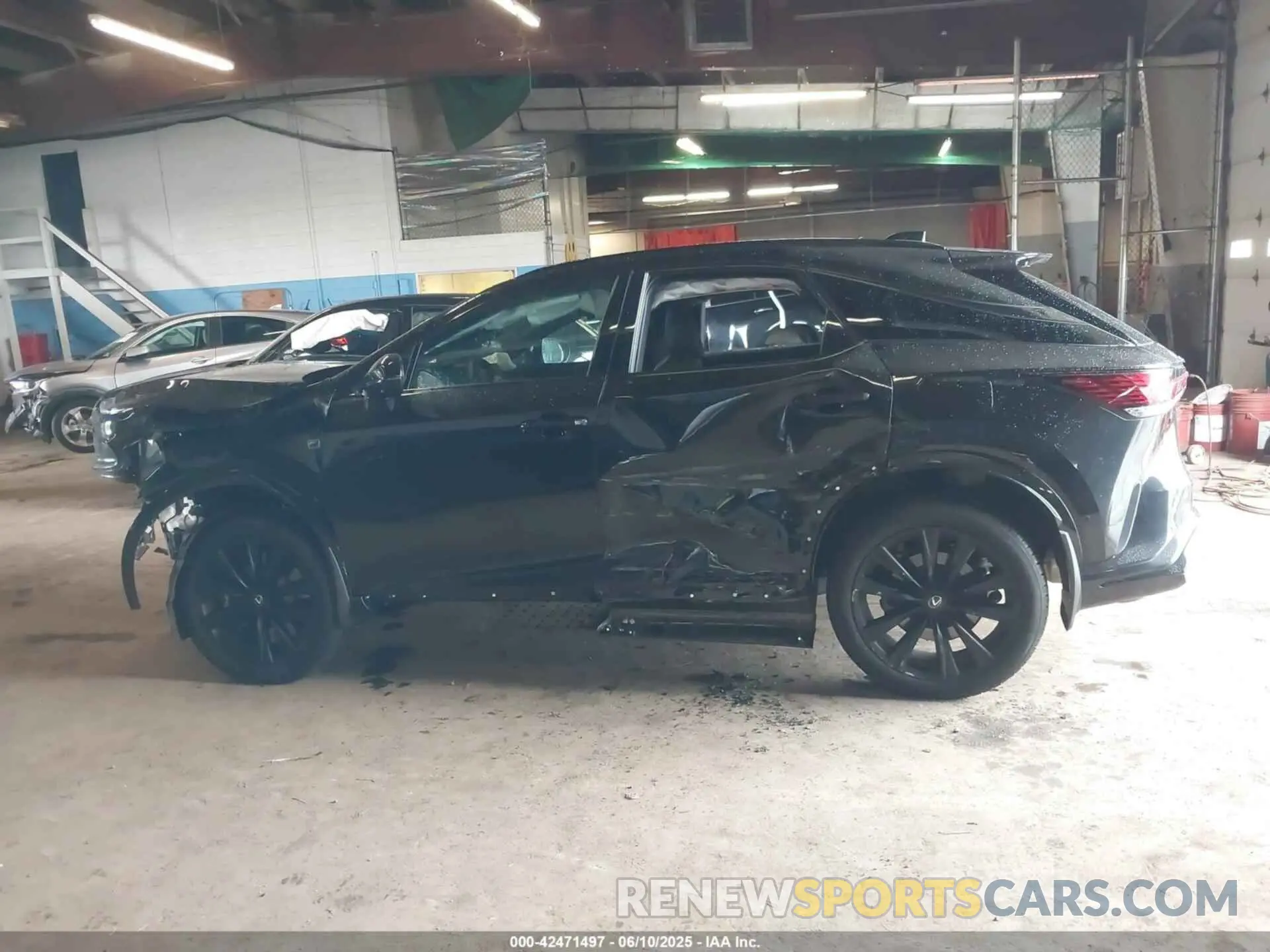 14 Photograph of a damaged car 2T2BCMEA3RC015227 LEXUS RX 500H 2024