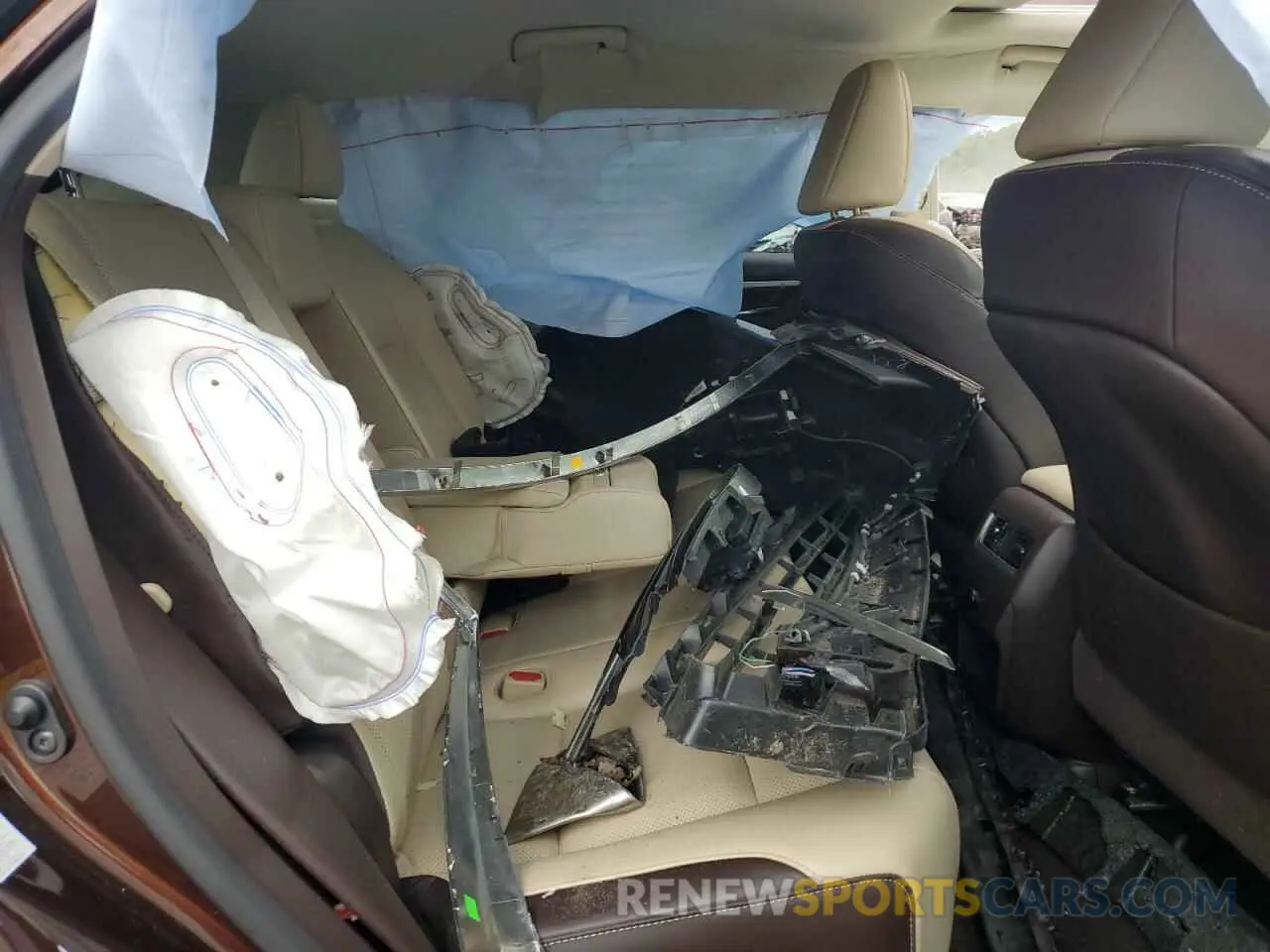 11 Photograph of a damaged car 2T2BZMCA5GC044341 LEXUS RX350 2016