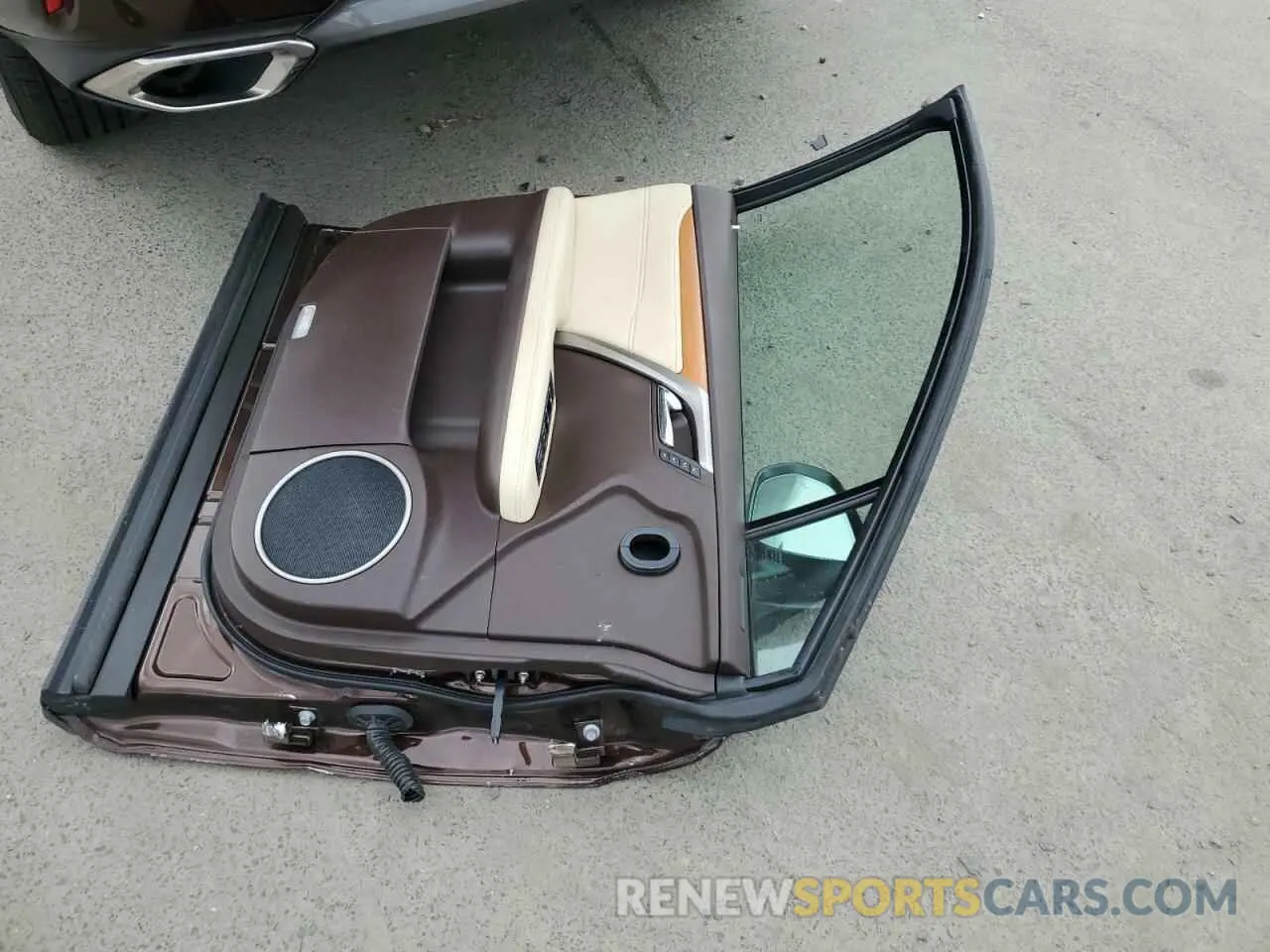 13 Photograph of a damaged car 2T2BZMCA5GC044341 LEXUS RX350 2016