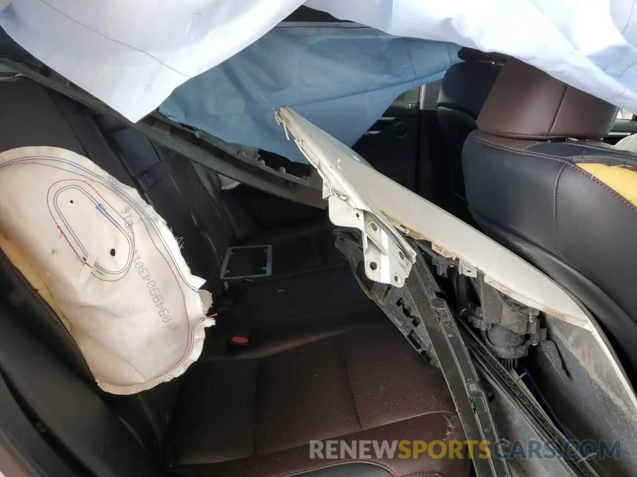 11 Photograph of a damaged car JTJBZMCA6H2026920 LEXUS RX350 2017