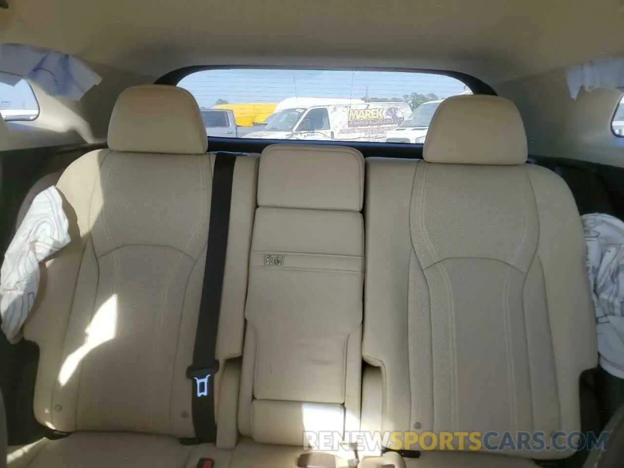 10 Photograph of a damaged car 2T2BZMCA3KC186082 LEXUS RX350 2019