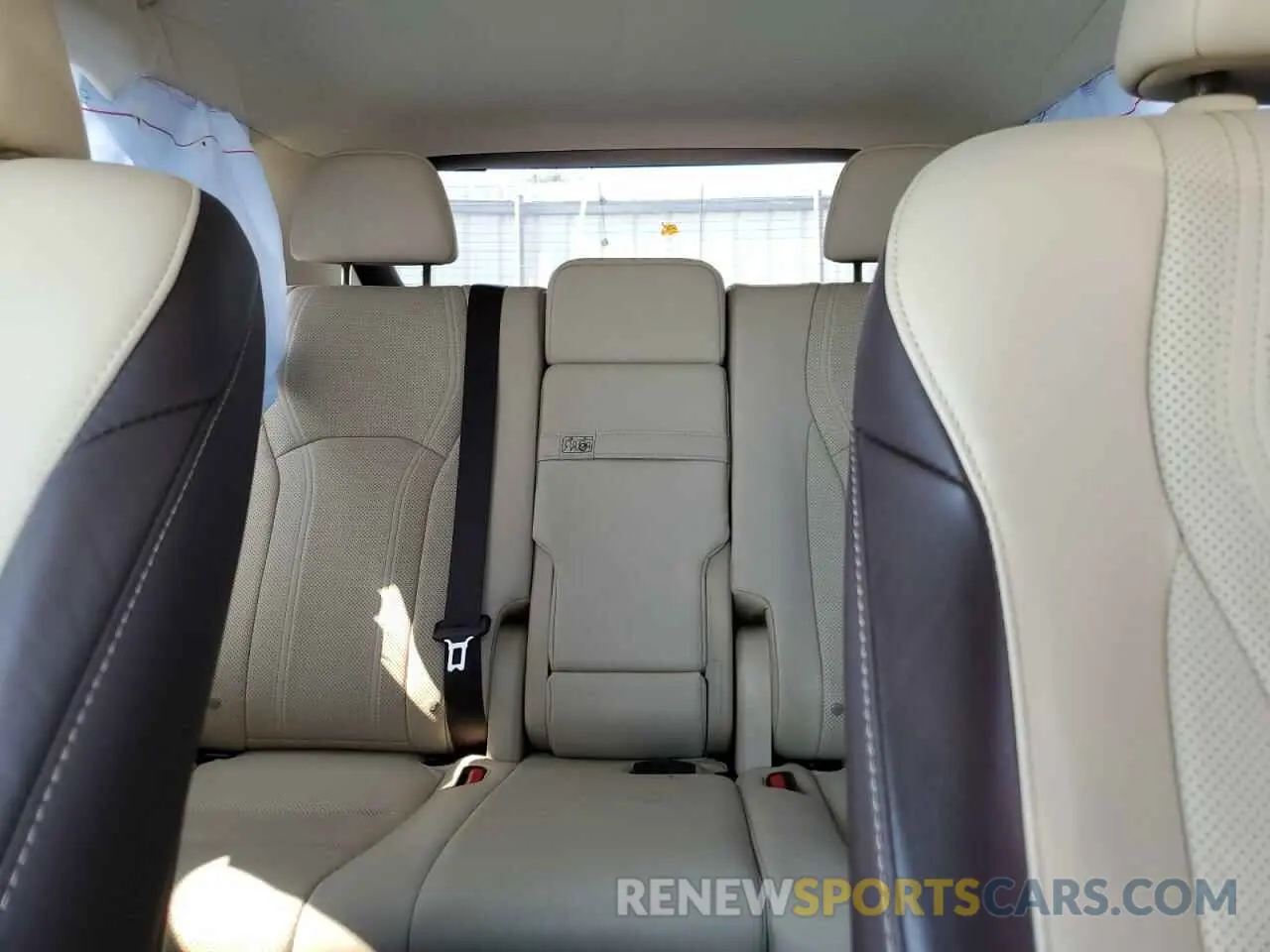 10 Photograph of a damaged car 2T2BZMCA4KC203536 LEXUS RX350 2019