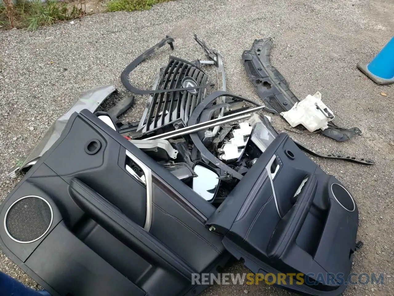 13 Photograph of a damaged car 2T2BZMCA5KC174015 LEXUS RX350 2019