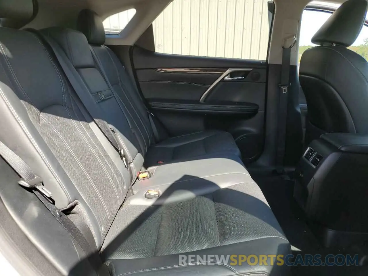 11 Photograph of a damaged car 2T2BZMCAXKC199525 LEXUS RX350 2019