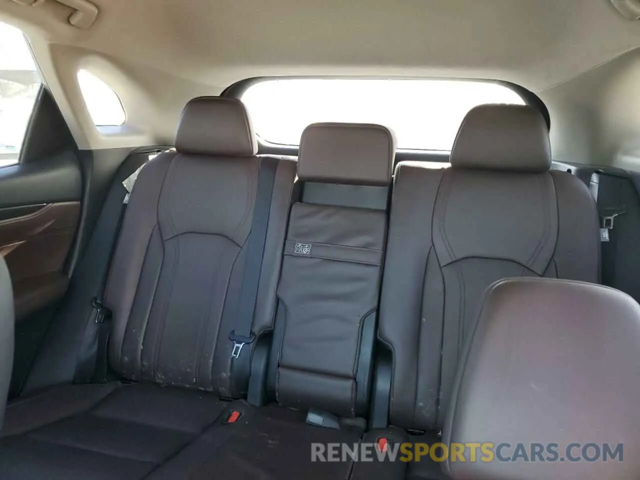 10 Photograph of a damaged car 2T2ZZMCA0KC135878 LEXUS RX350 2019