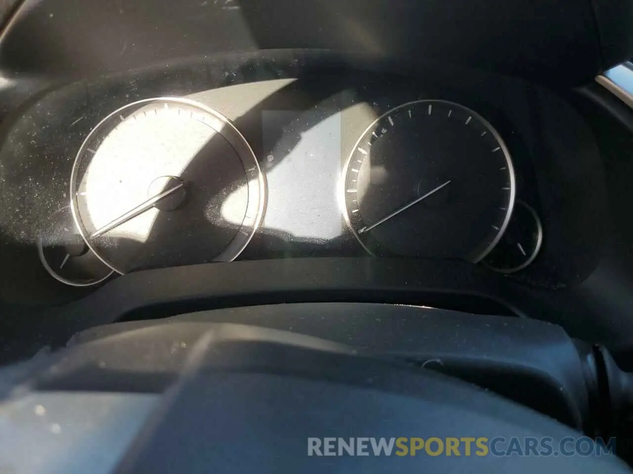 9 Photograph of a damaged car 2T2ZZMCA0KC135878 LEXUS RX350 2019