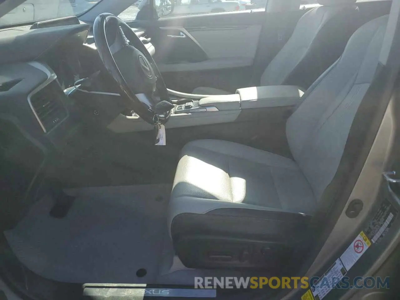 7 Photograph of a damaged car 2T2ZZMCA0KC137257 LEXUS RX350 2019