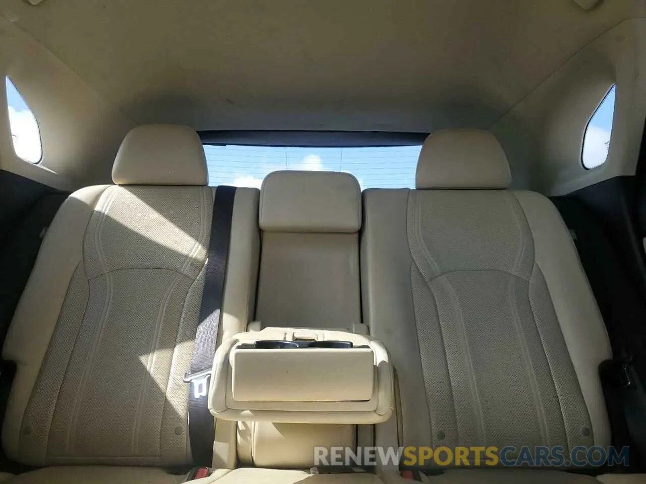 10 Photograph of a damaged car 2T2ZZMCA0KC145133 LEXUS RX350 2019