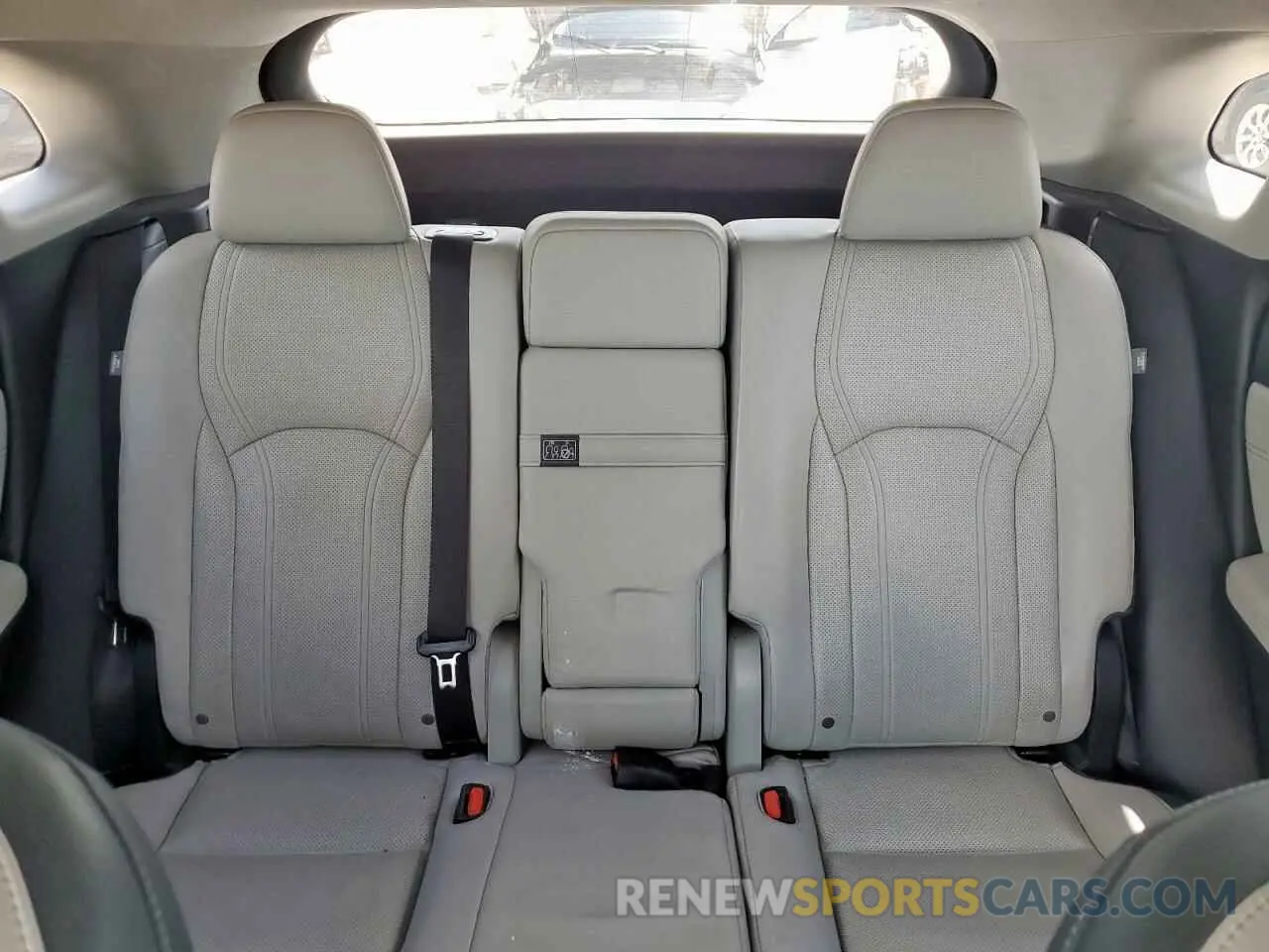10 Photograph of a damaged car 2T2ZZMCA1KC119396 LEXUS RX350 2019