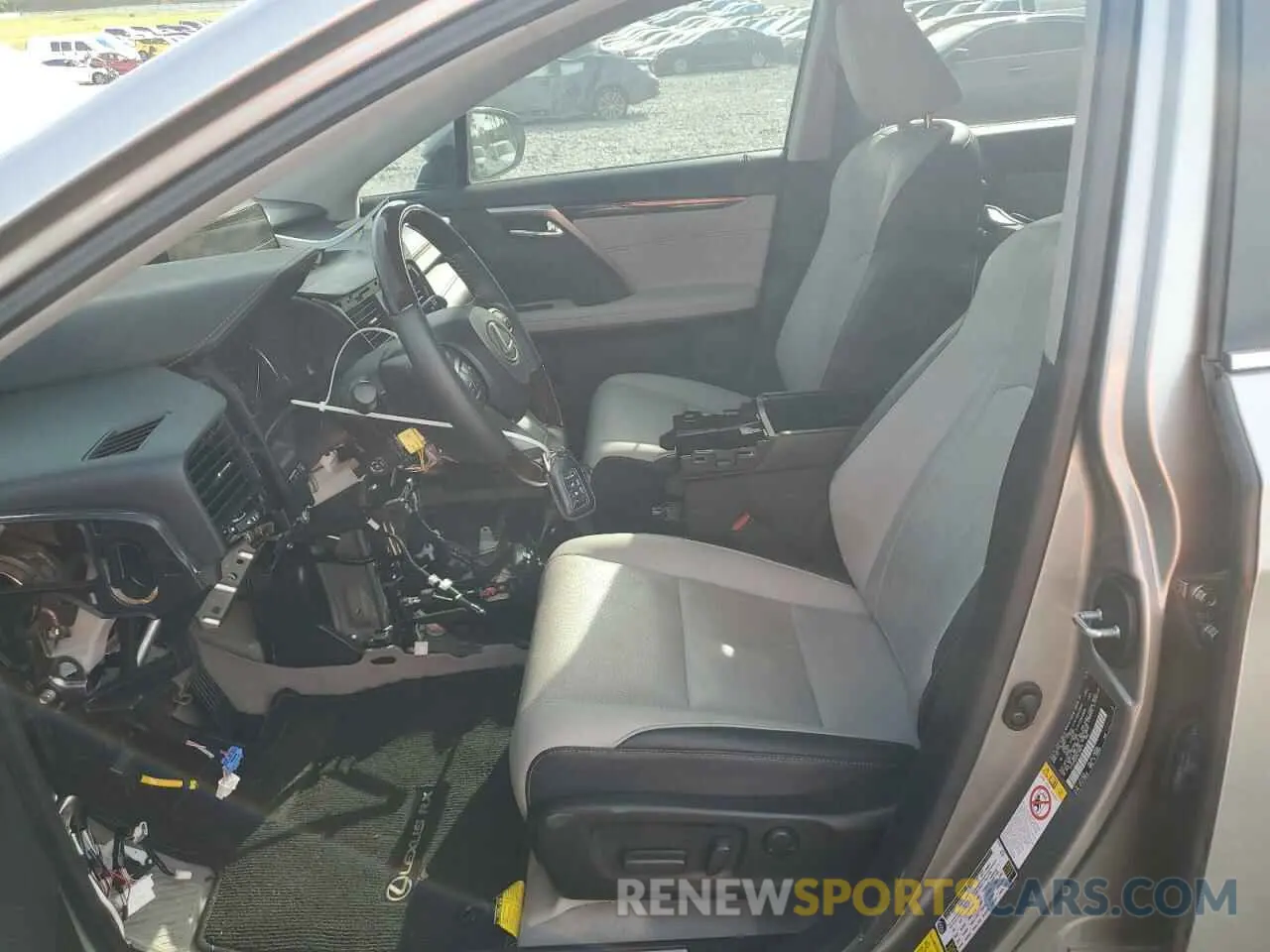 7 Photograph of a damaged car 2T2ZZMCA2KC129774 LEXUS RX350 2019