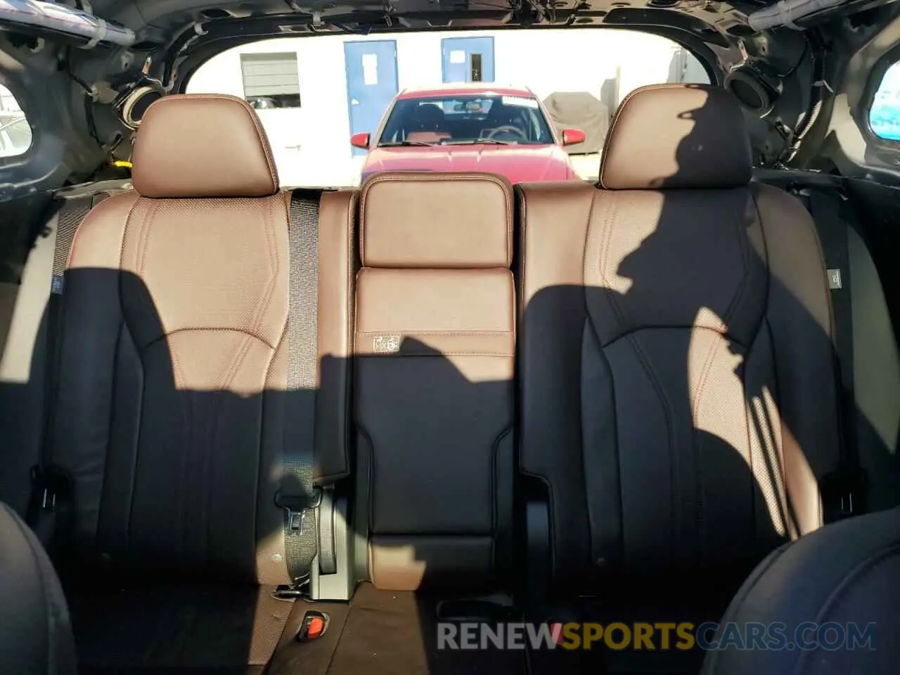 10 Photograph of a damaged car 2T2ZZMCA4KC135124 LEXUS RX350 2019