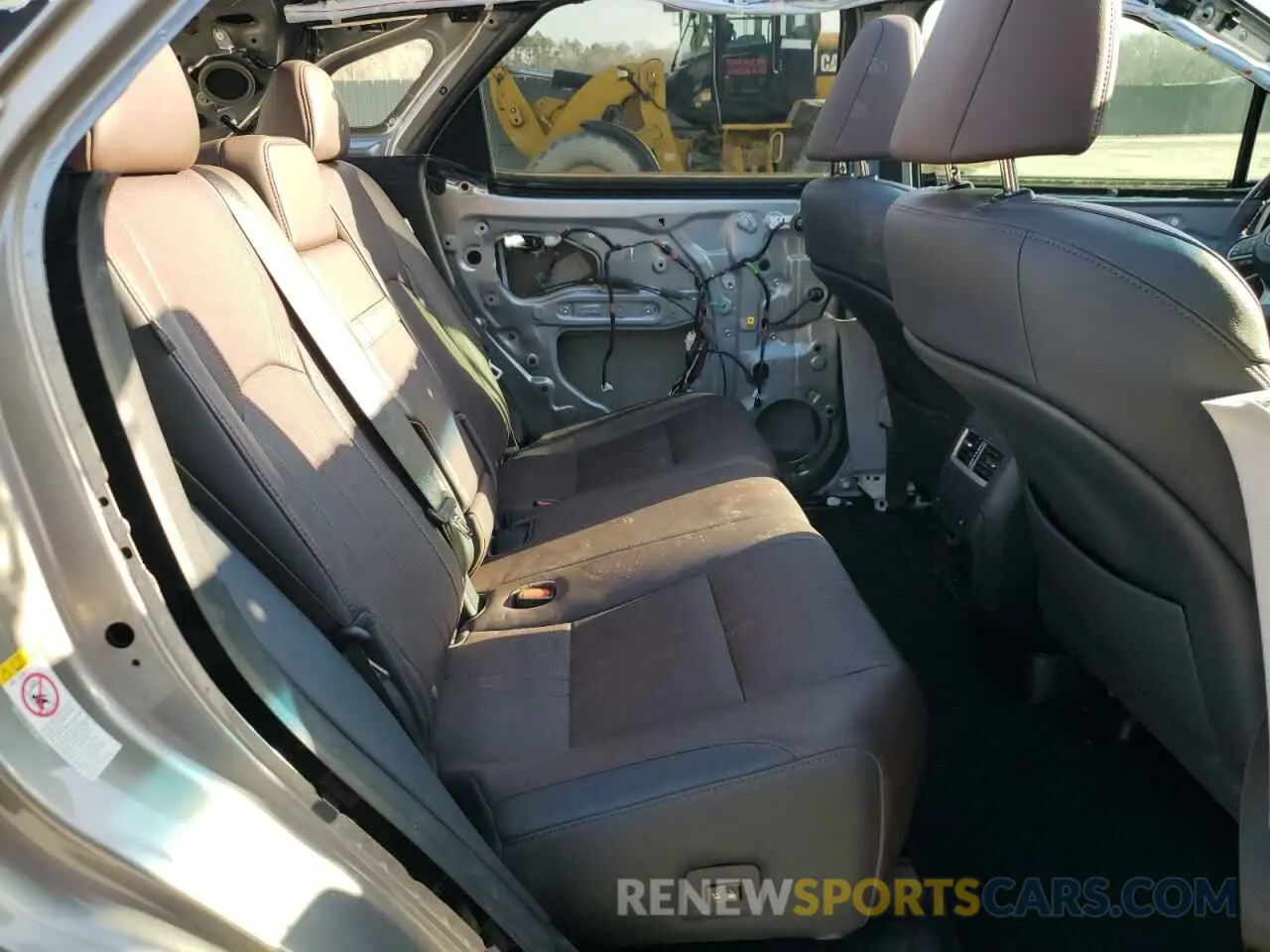 11 Photograph of a damaged car 2T2ZZMCA4KC135124 LEXUS RX350 2019