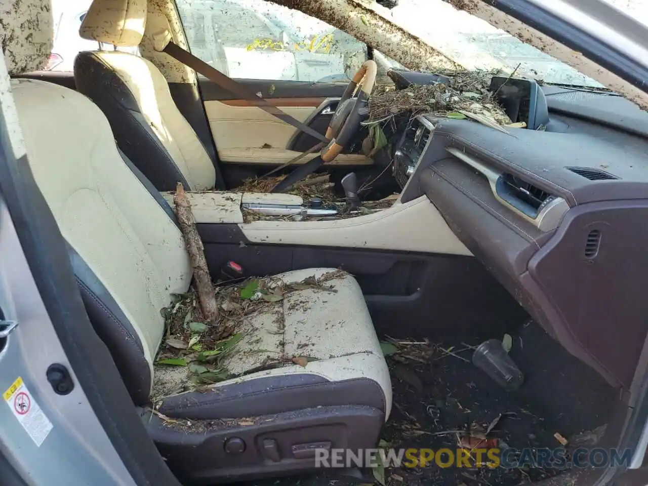 5 Photograph of a damaged car 2T2ZZMCA4KC137925 LEXUS RX350 2019